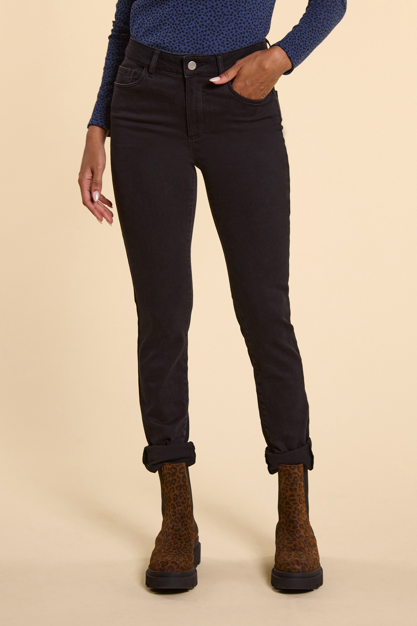 BLACK SLIM JEANS 1