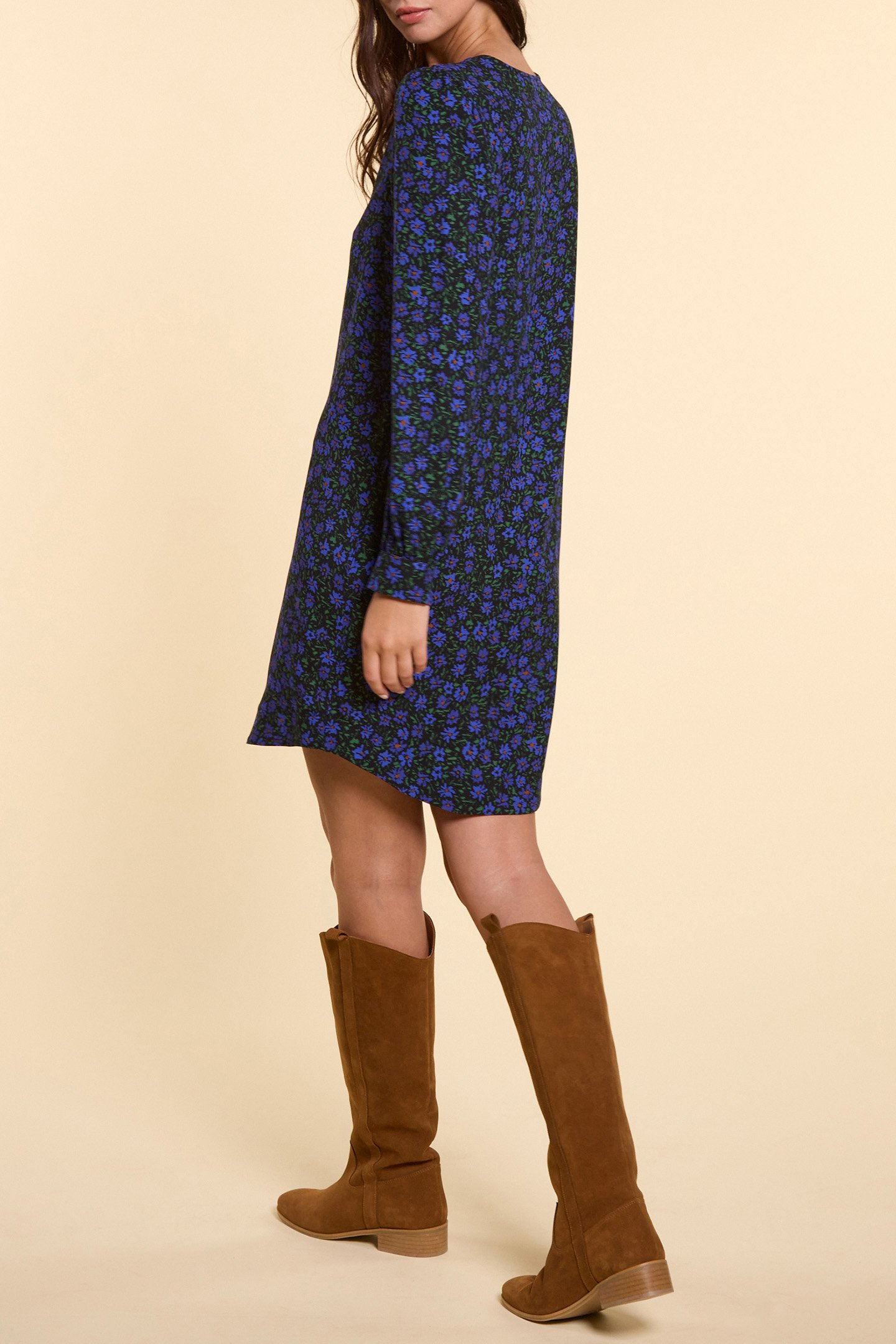 BLACK DRESS WITH WINTER FLOWERS PRINT 3