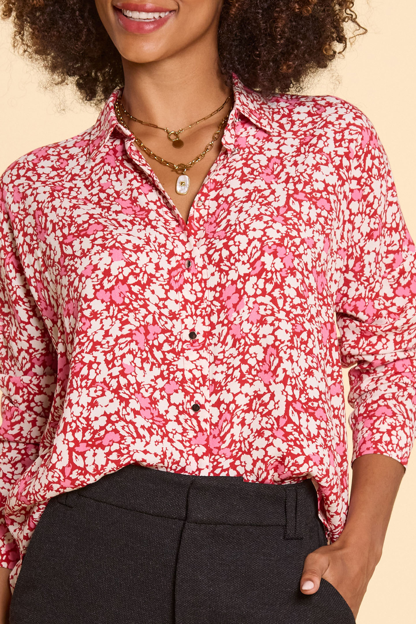 RED SHIRT WITH FLORAL TACHIST PRINT 4
