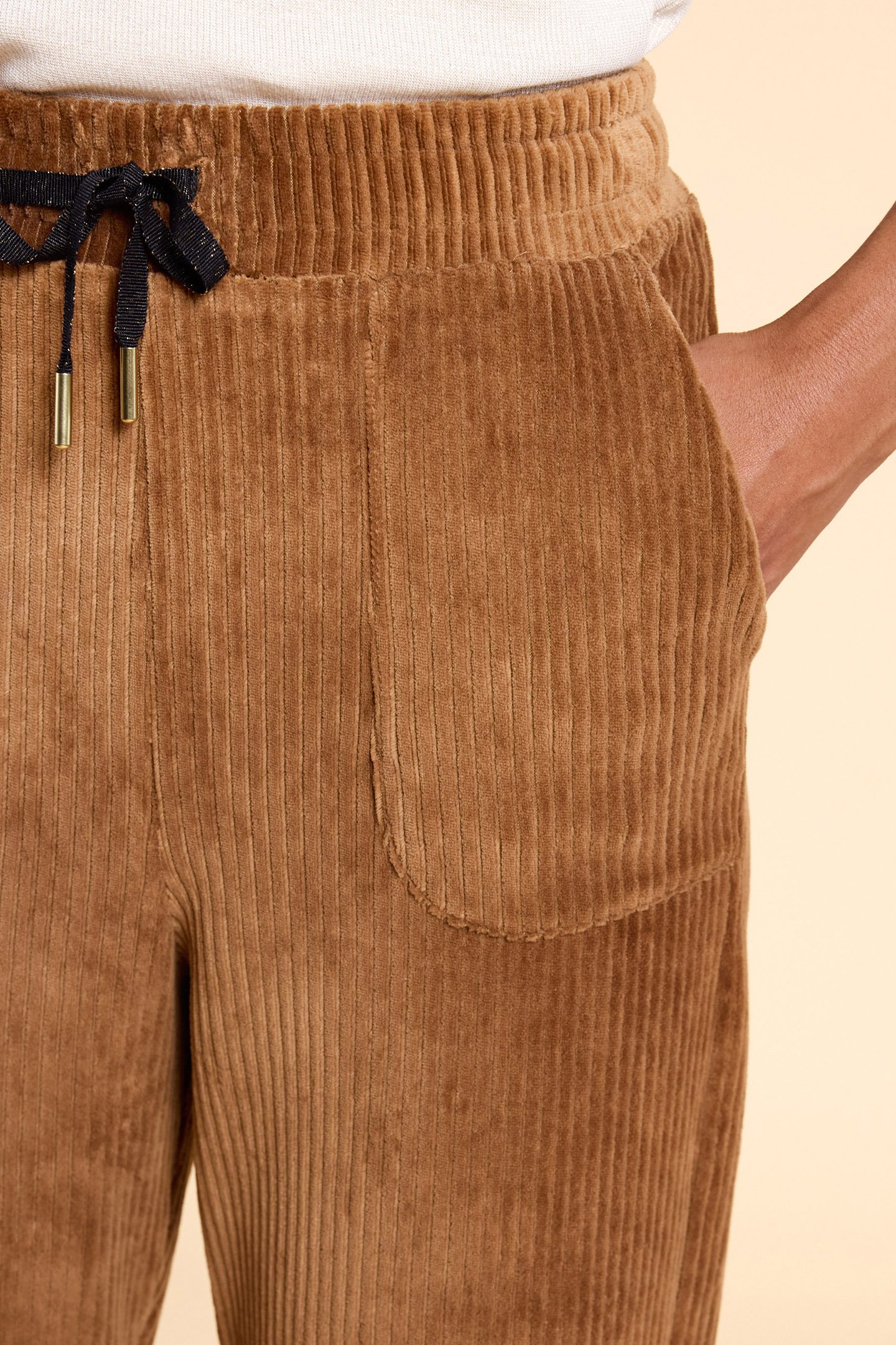 CAMEL CORDUROY JOGGERS 6