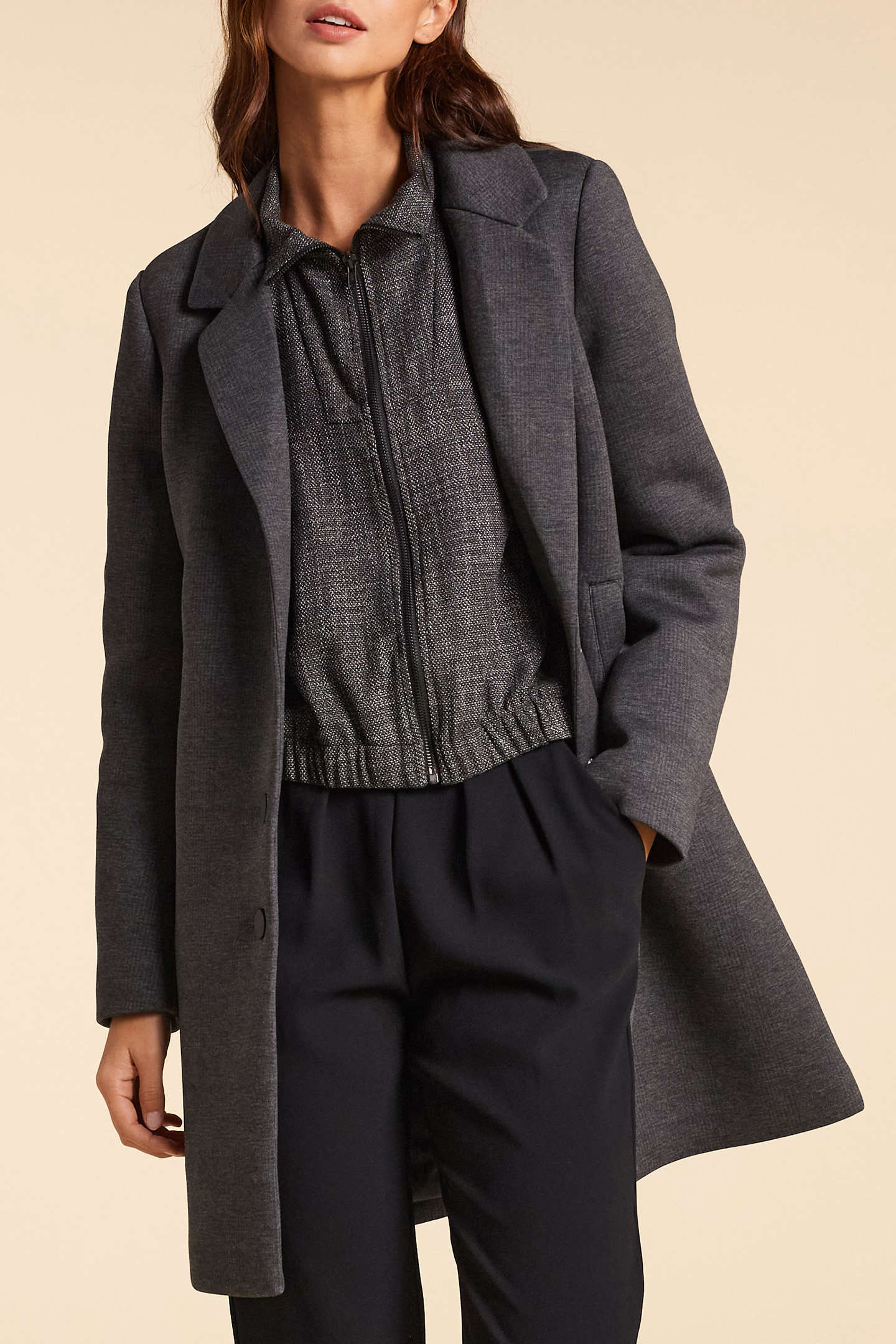 CHARCOAL COAT WITH DETACHABLE FACING 4