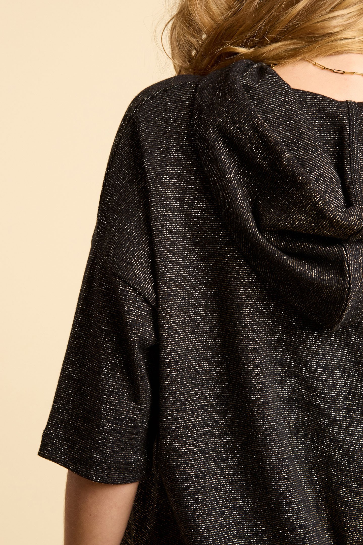 BLACK HOODED T-SHIRT WITH GOLD METALLIC STRIPES 5