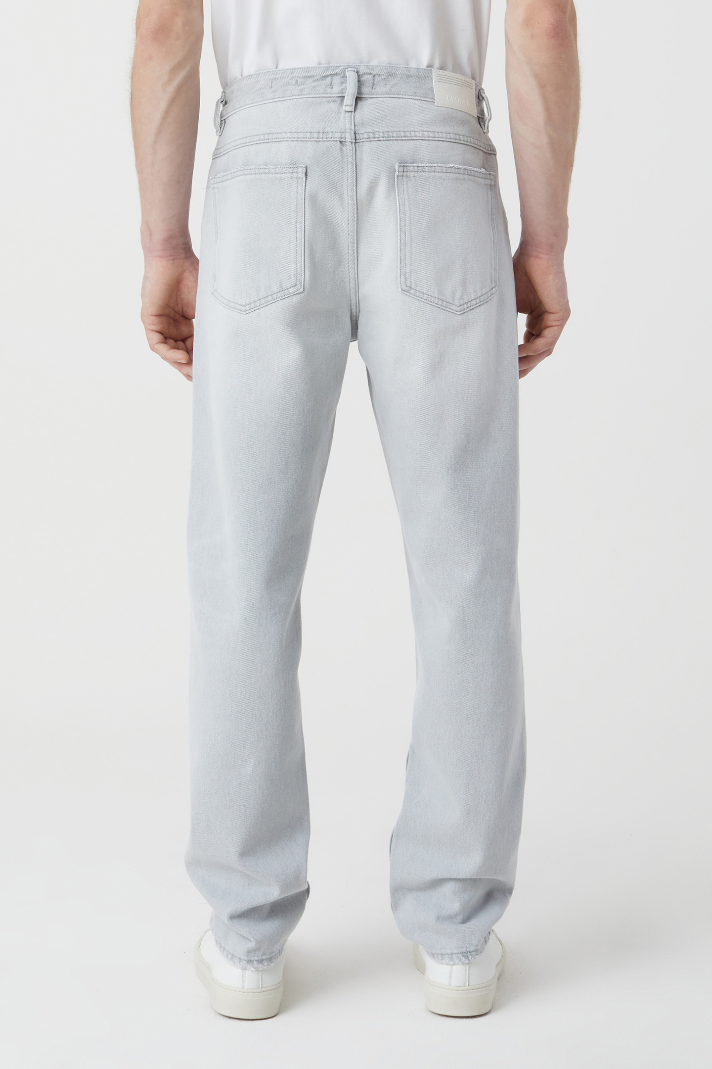 X-LENT TAPERED JEANS LIGHT GREY 2