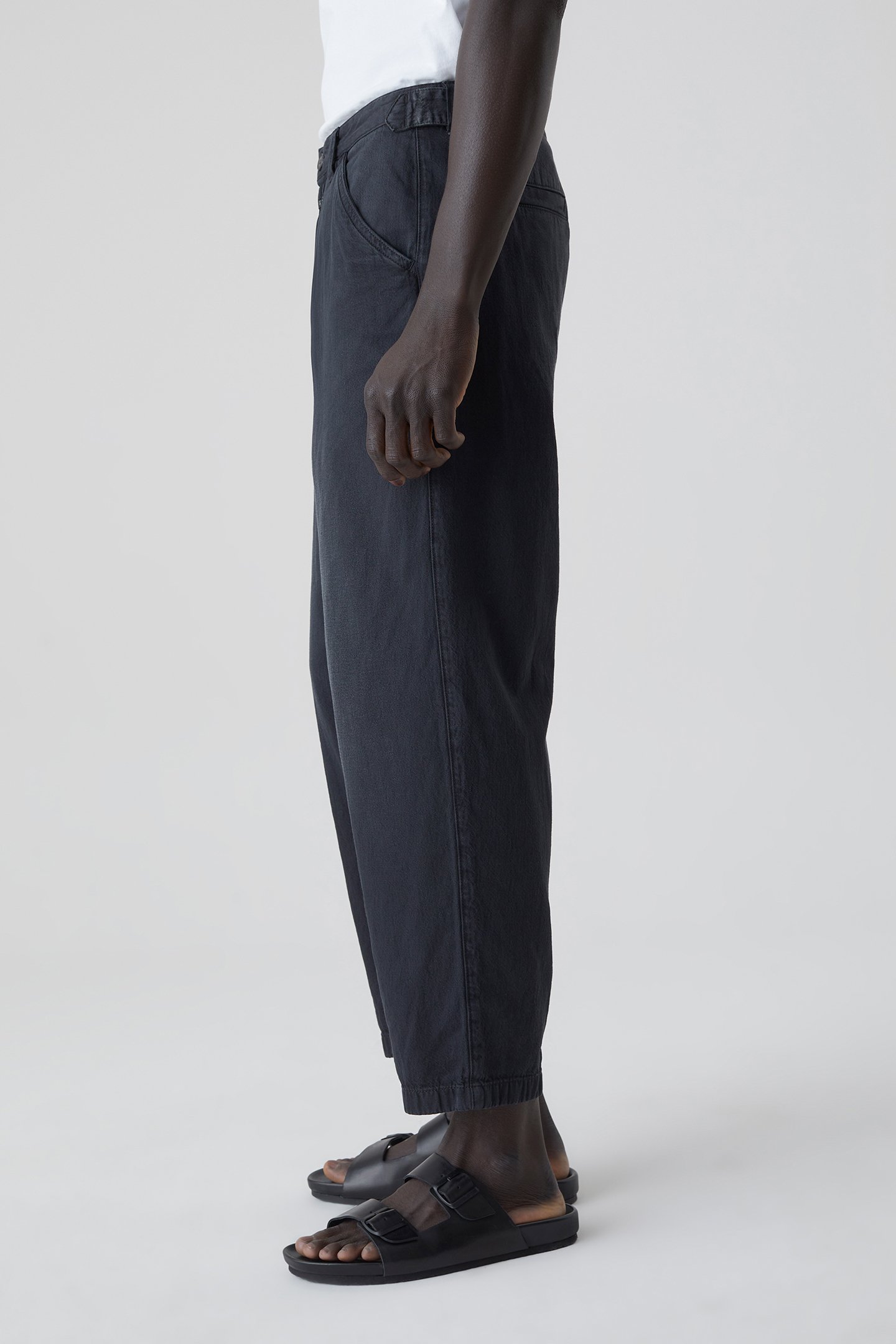 DOVER TAPERED JEANS BLACK 5