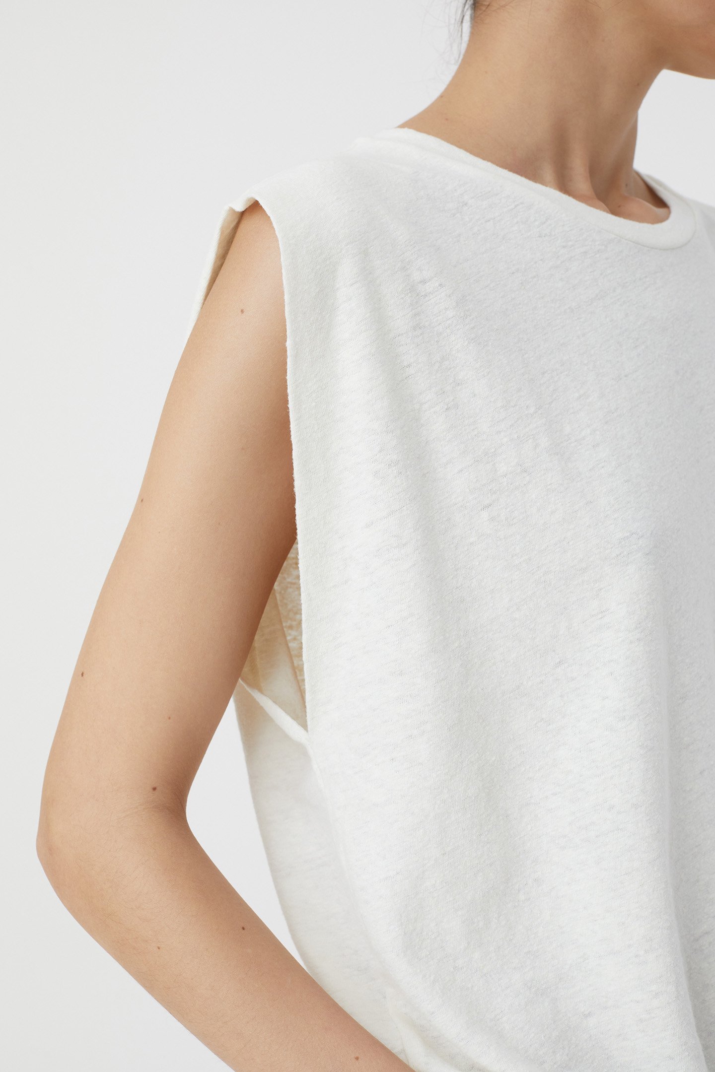 SLEEVELESS T-SHIRT T-SHIRTS IVORY 4