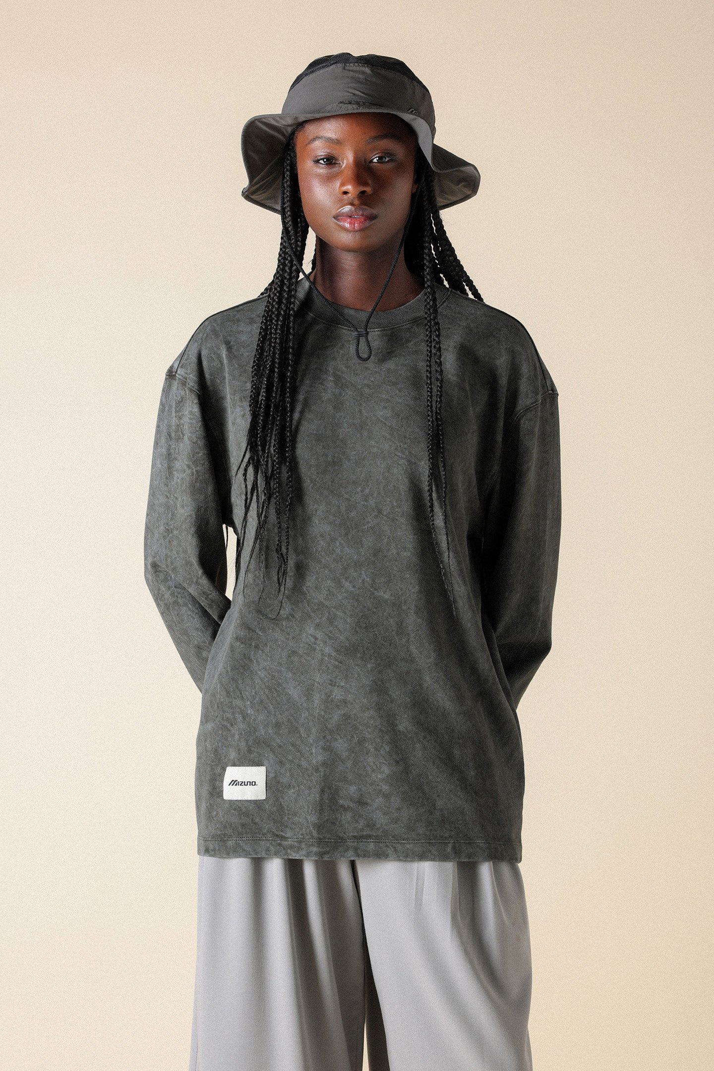 UNISEX SL FLORATECH LONG SLEEVE TEE PEATCHARCOAL by Mizuno