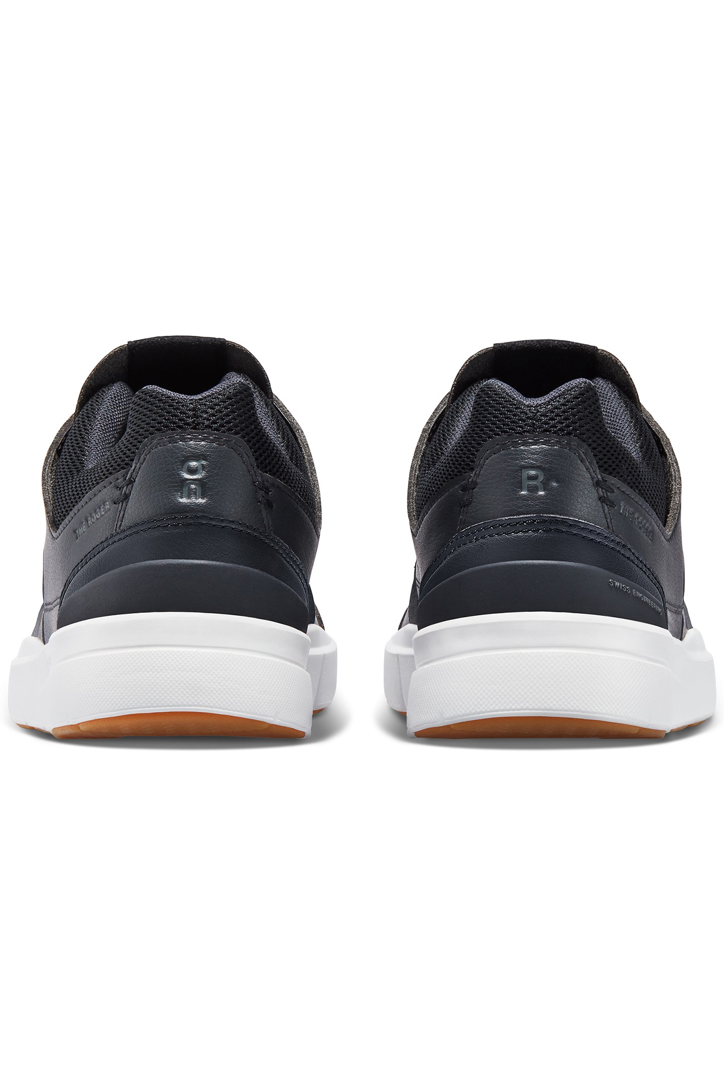 THE ROGER CLUBHOUSE 1 BLACK WHITE 4