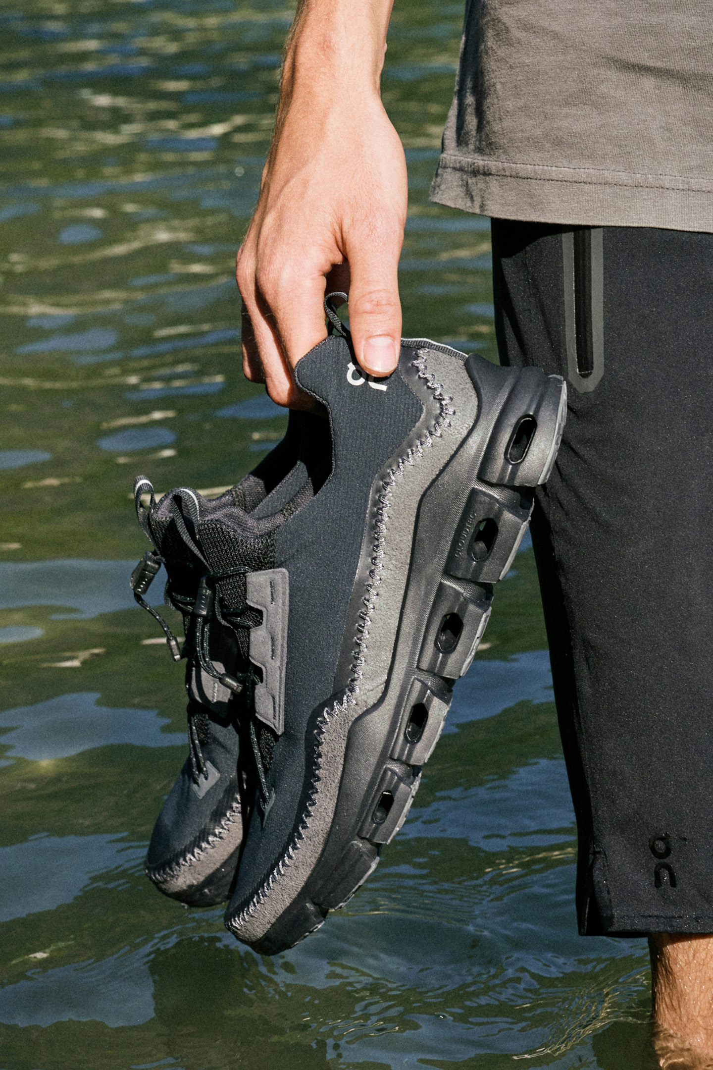 CLOUDAWAY 1 BLACK ROCK 2