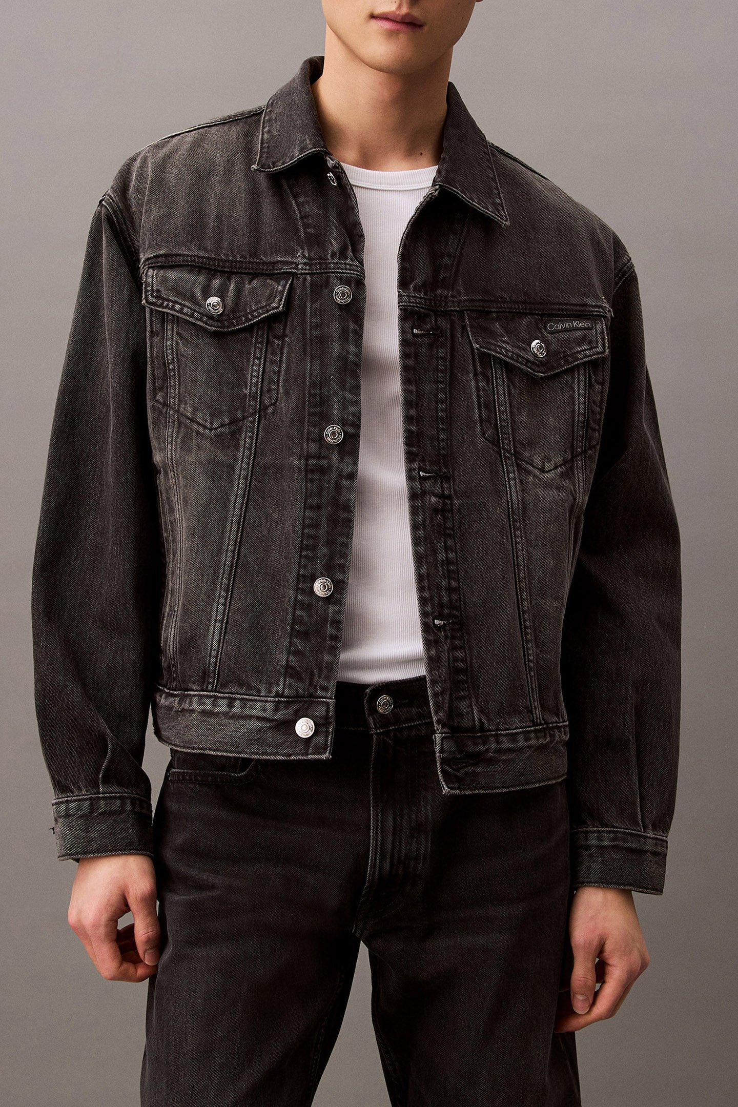 90S BLACK FOG DENIM JACKET by Calvin Klein