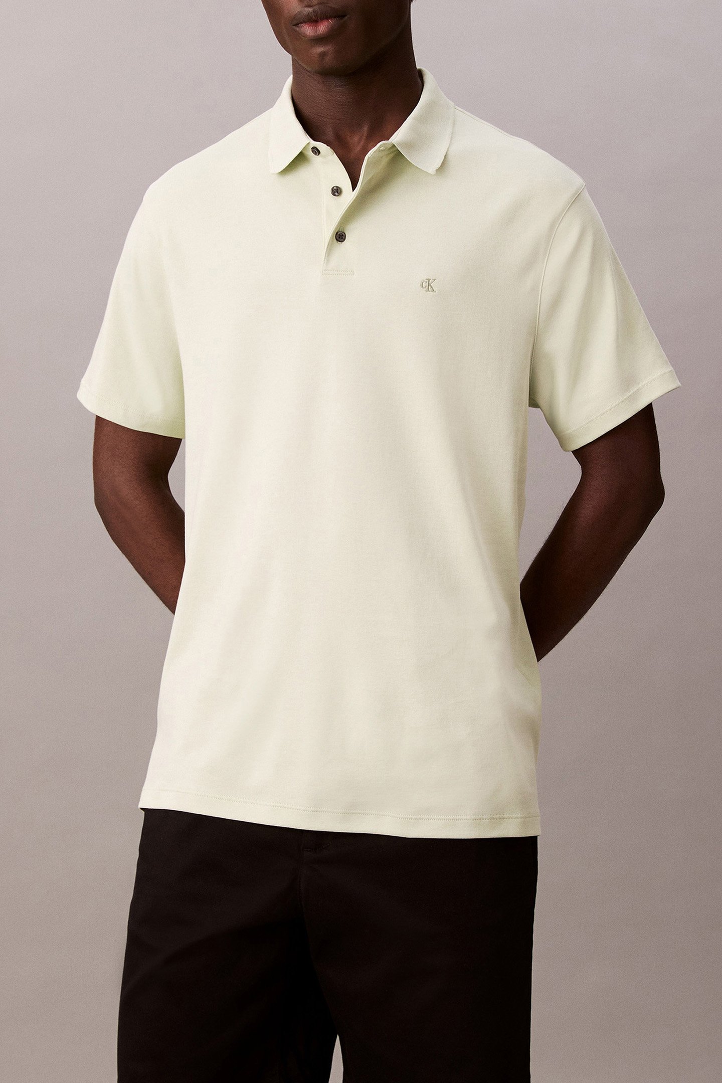 SS SUPIMA CHEST EMB TENDER GREENS by Calvin Klein