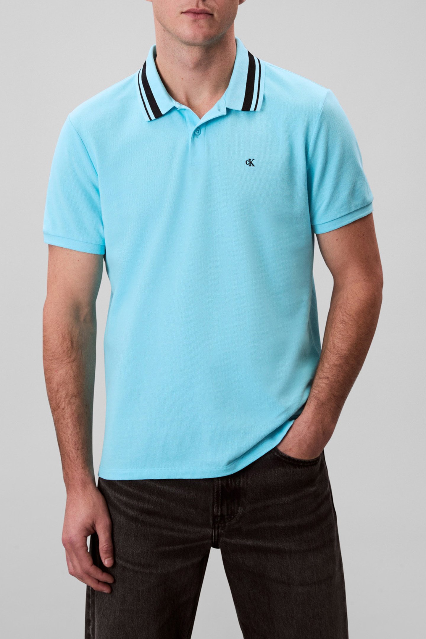 SS MONOGRAM PIQUE ATMOSPHERE BLUE by Calvin Klein