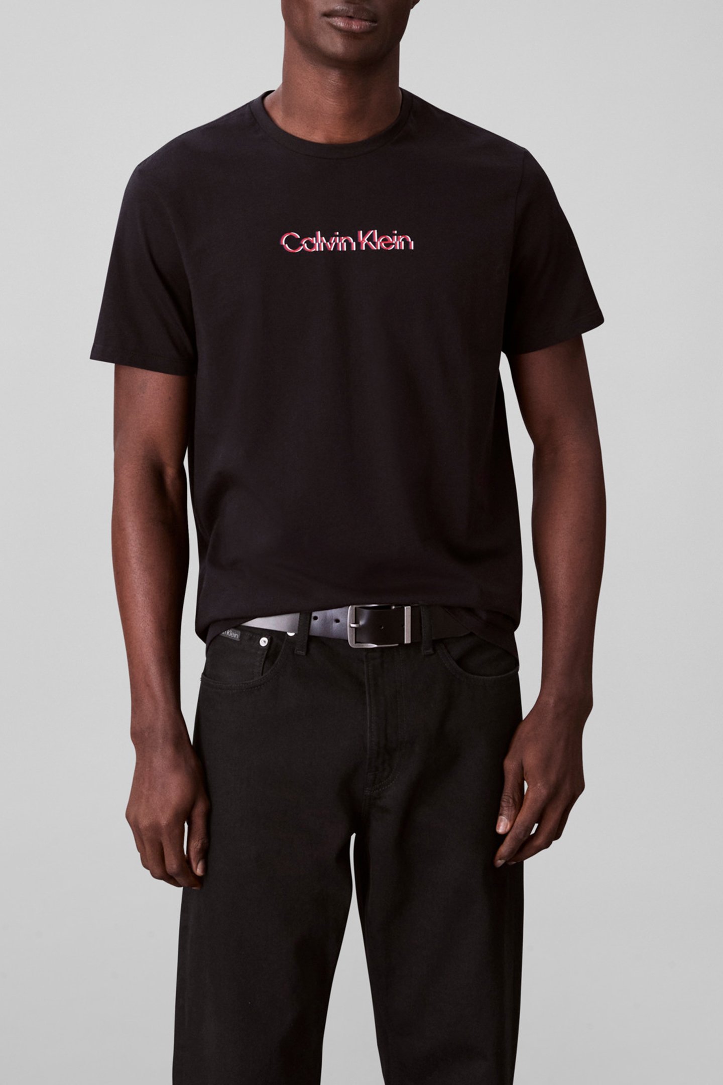 SS GLITCHED LOGO EU BLACK by Calvin Klein