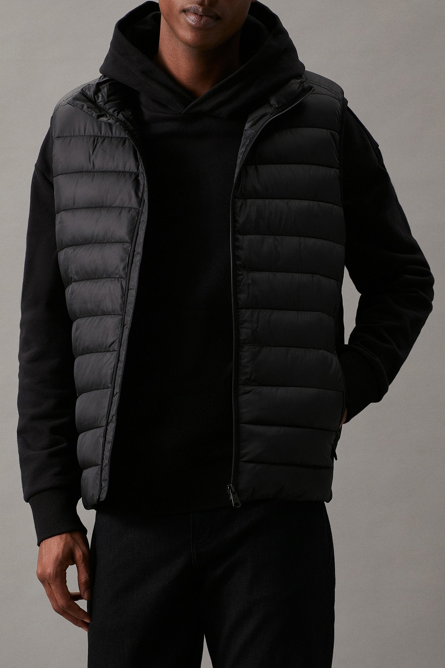 RECYCLED SIDE LOGO V CK BLACK by Calvin Klein
