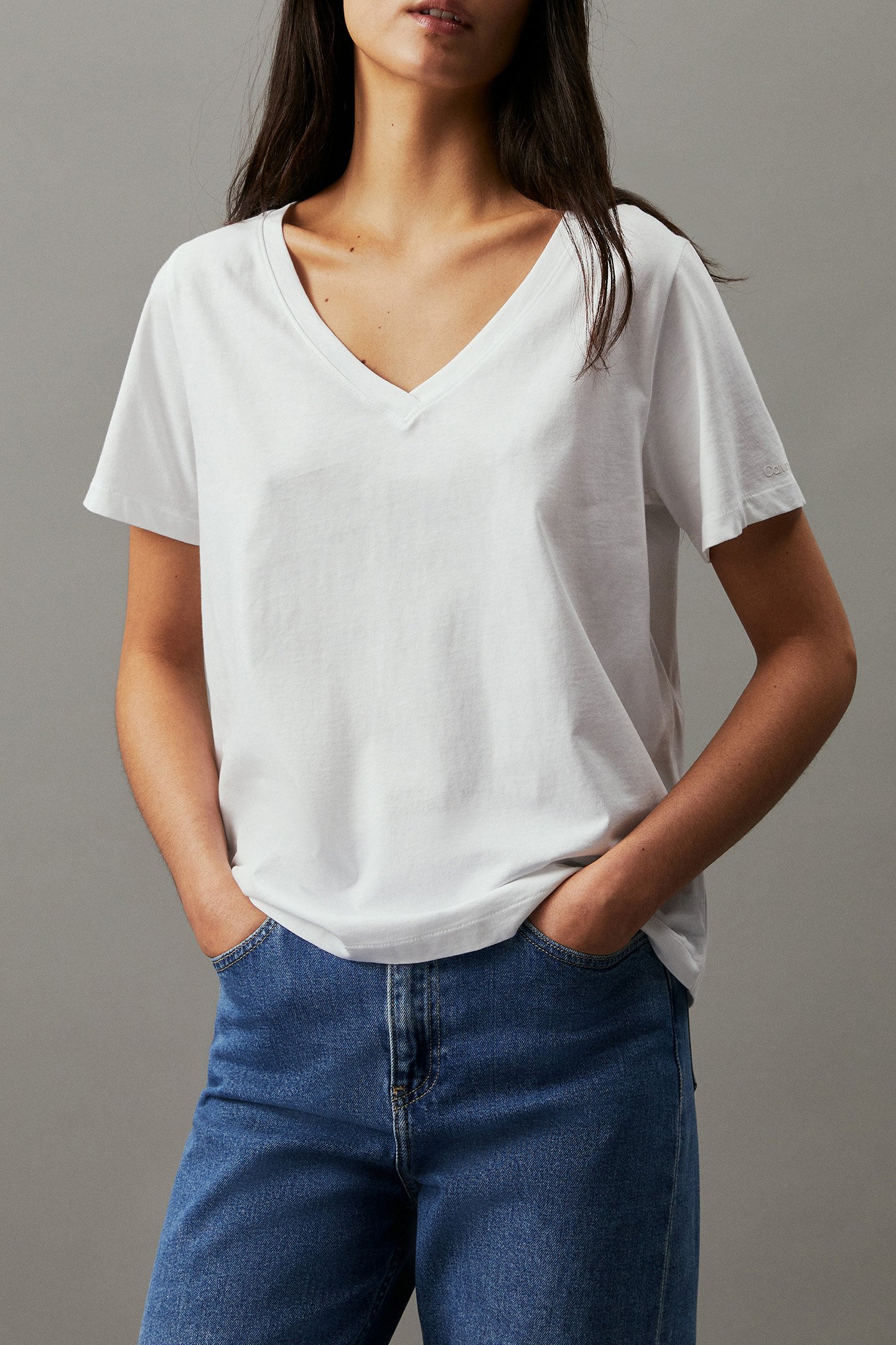 SMOOTH COTTON V NECK BRIGHT WHITE by Calvin Klein