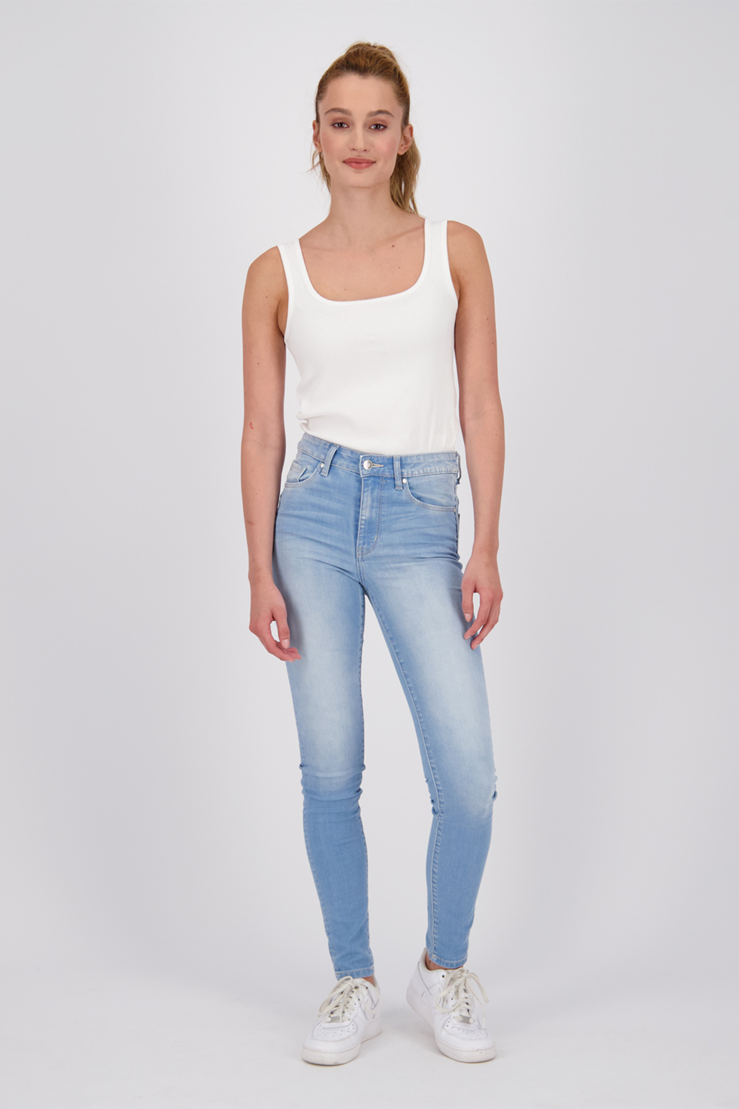 IVY JEANS LIGHT BLUE STONE 3