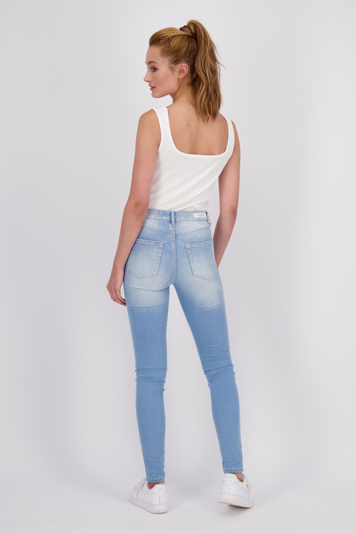 IVY JEANS LIGHT BLUE STONE 4