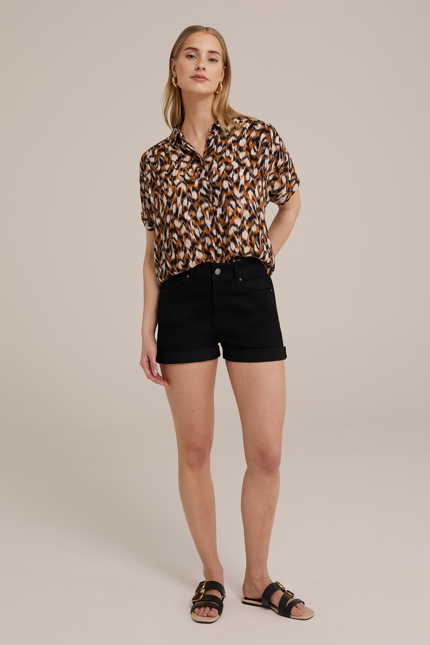 SHORT BLACK 3