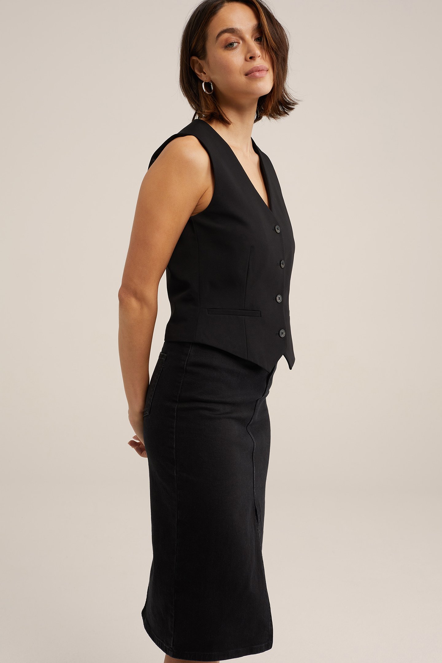 SKIRT MEDIUM LENGTH BLACK 5