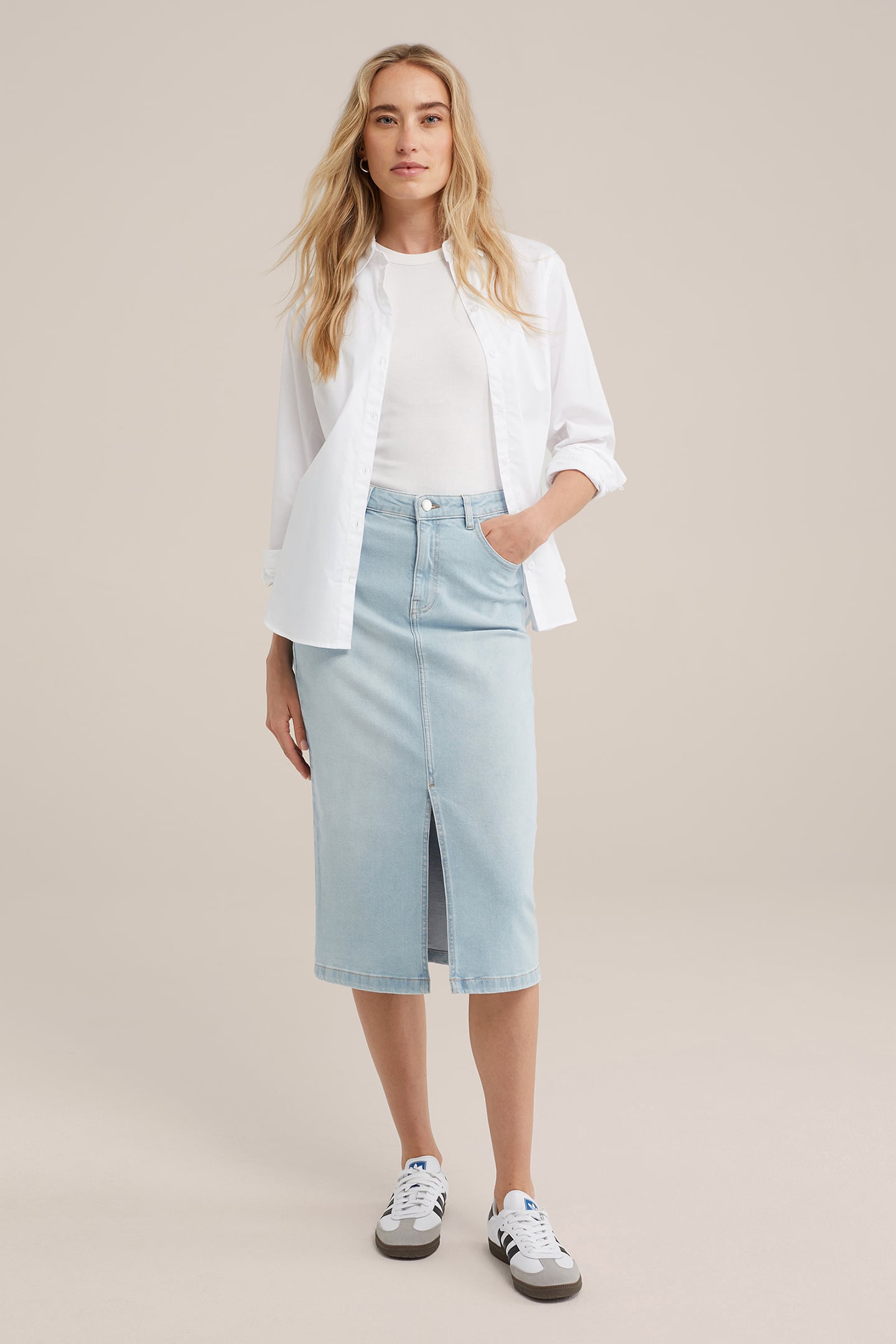 SKIRT MEDIUM LENGTH LIGHT BLUE 3