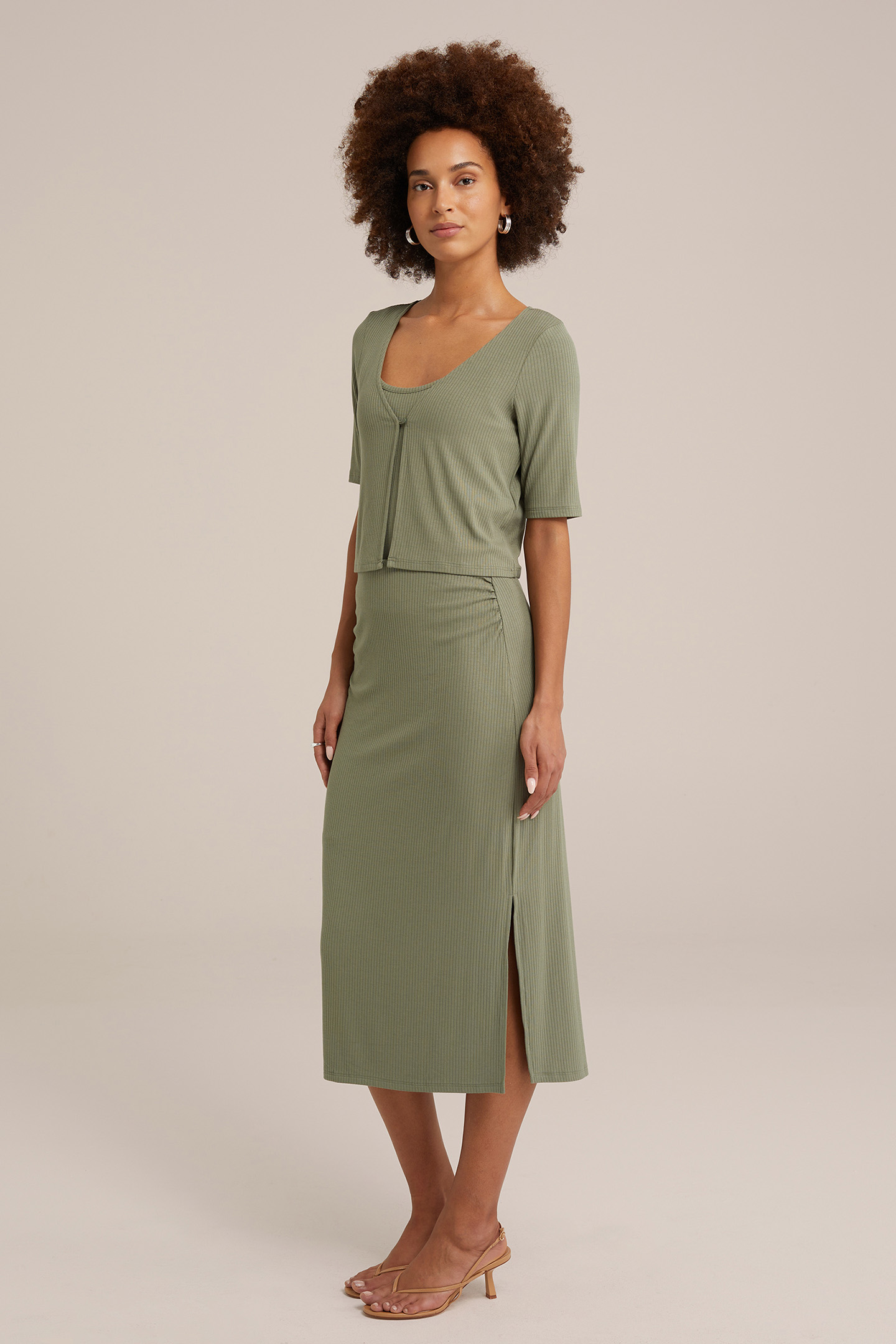 SKIRT MEDIUM LENGTH LIGHT GREEN 3