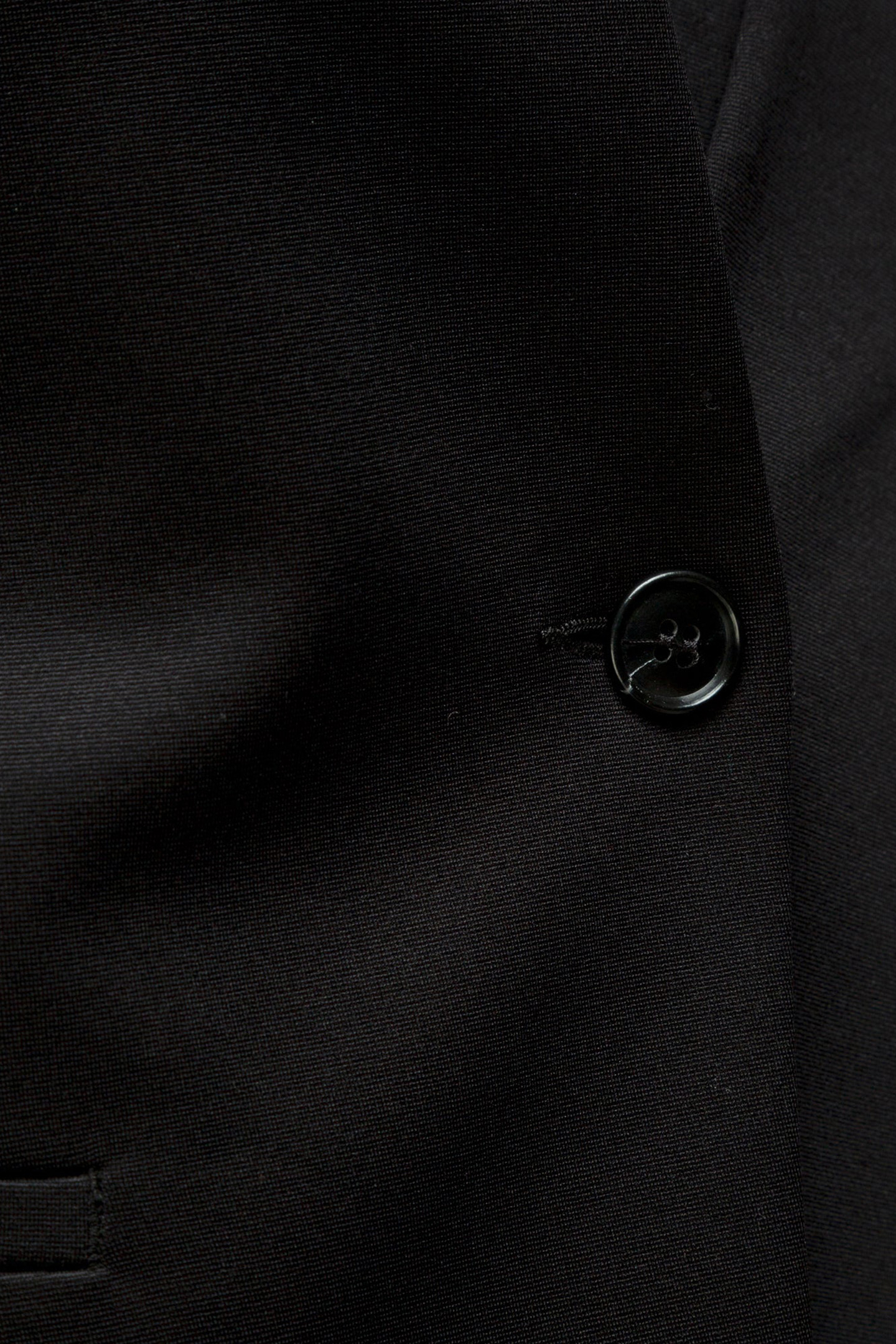 COLBERT SHORT ONE BUTTON BLACK 6