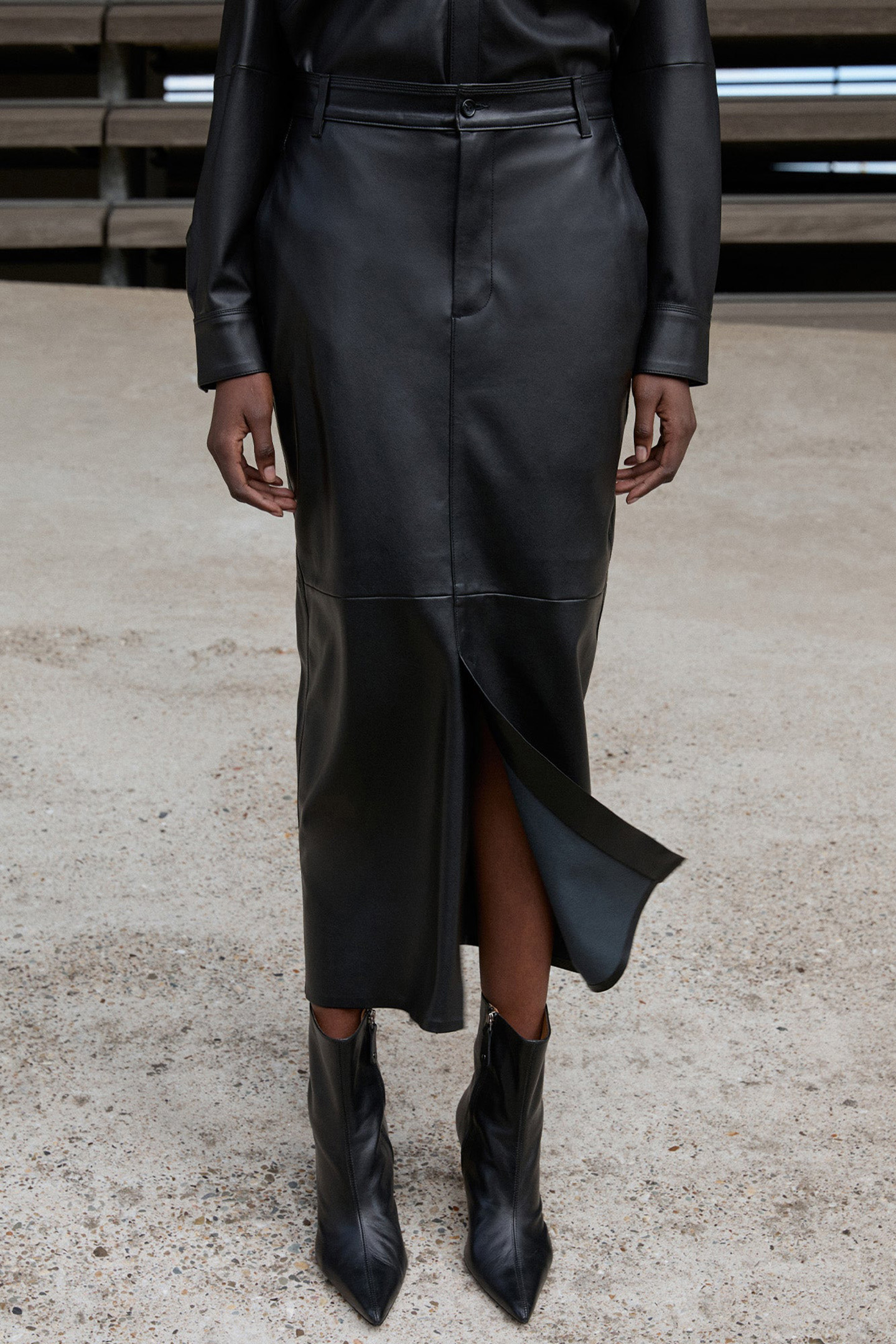 FAUX LEATHER TUBE SKIRT BLACK 9
