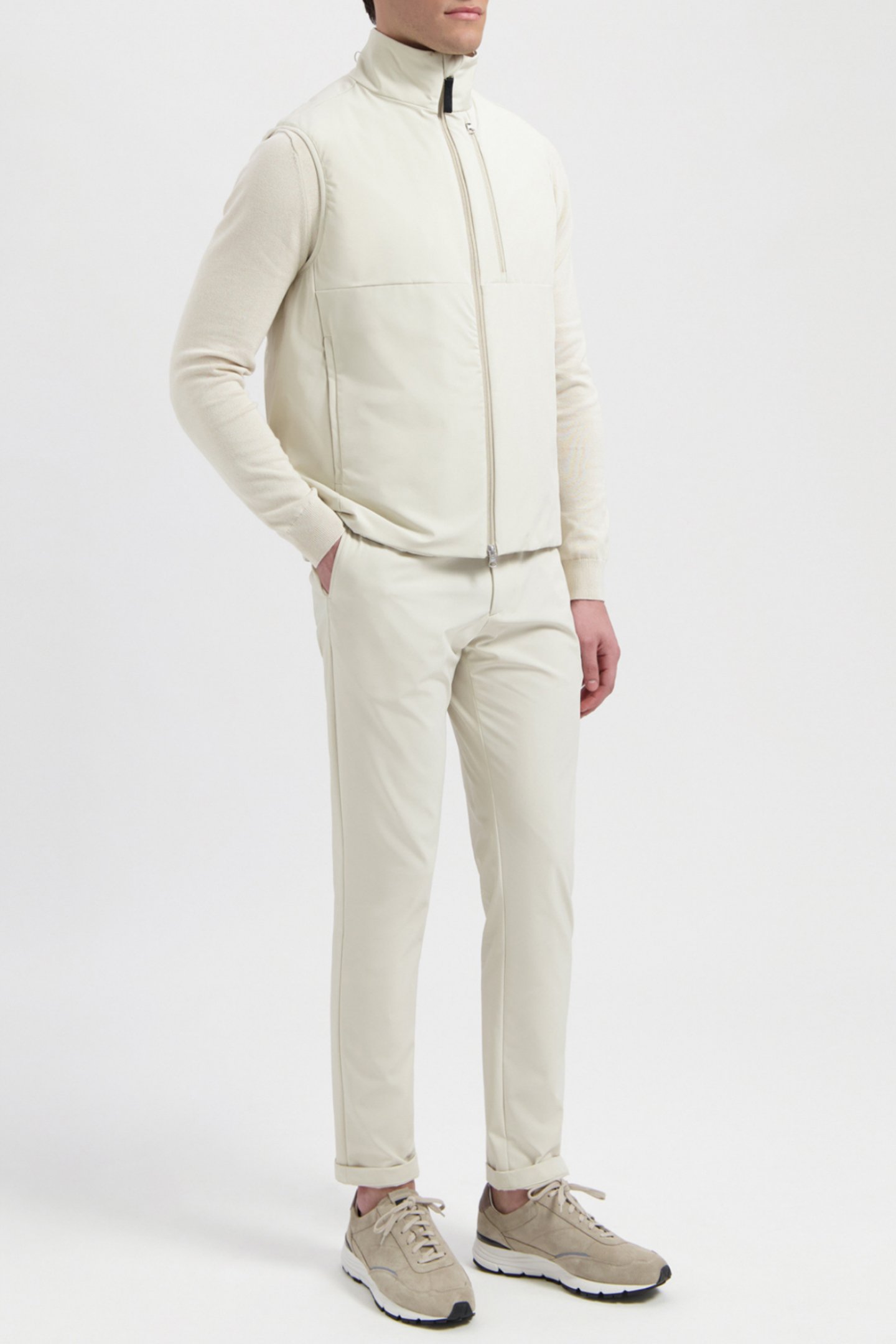 TAYLOR | TECH STRETCH VEST WHITE SAND 1