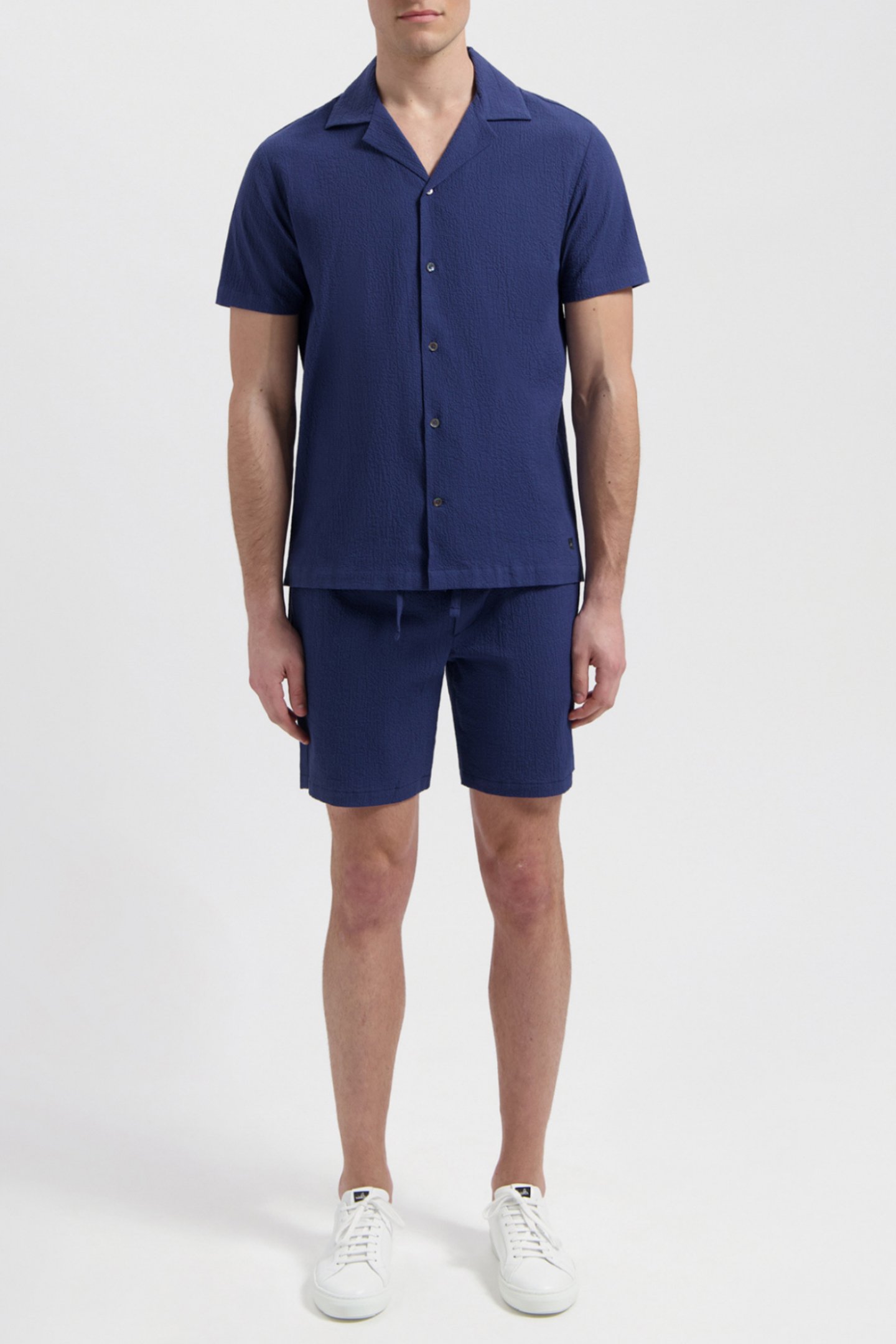 SHAW | SHORTSLEEVE STRETCH SEERSUCKER SHIRT NAVY BLUE by WAHTS