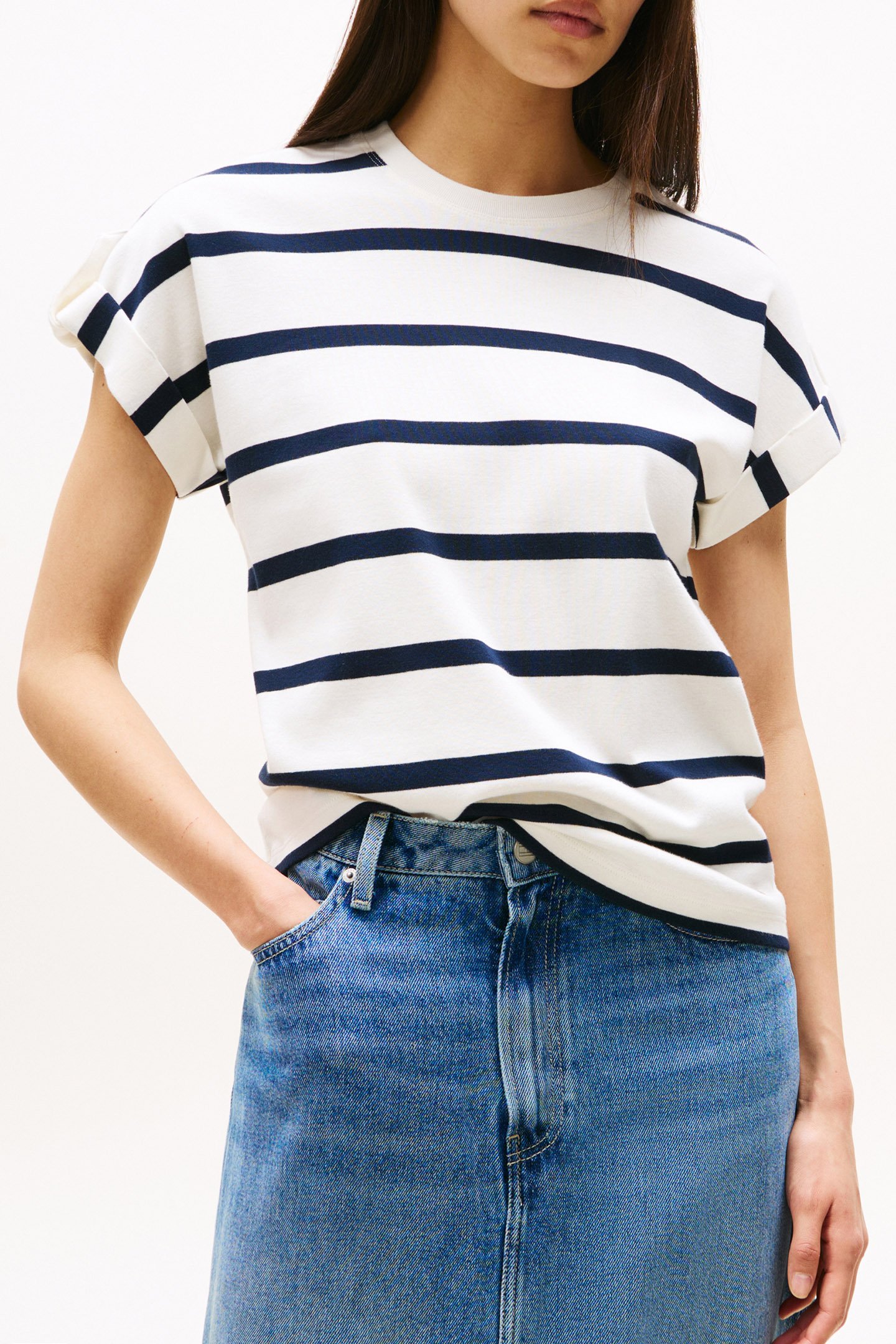 GOLD BUTTON MDRN C-N IVORY SILK/DARK NIGHT NAVY by Tommy Hilfiger