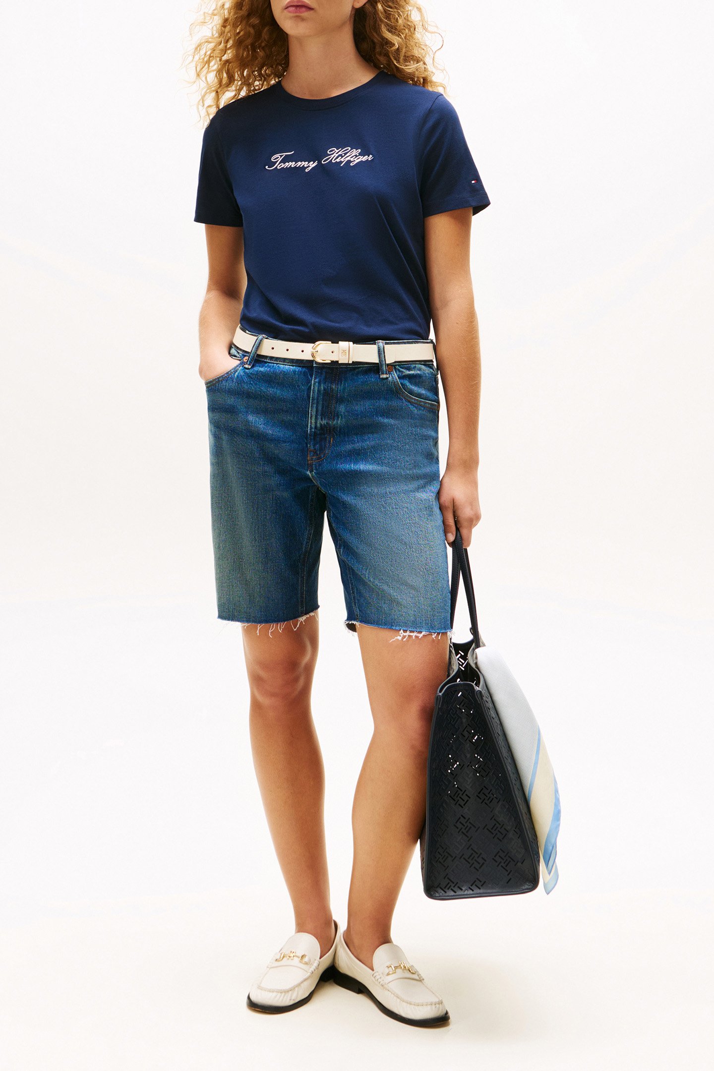 SCRIPT RELAXED FIT T-SHIRT IN DARK NIGHT NAVY 2