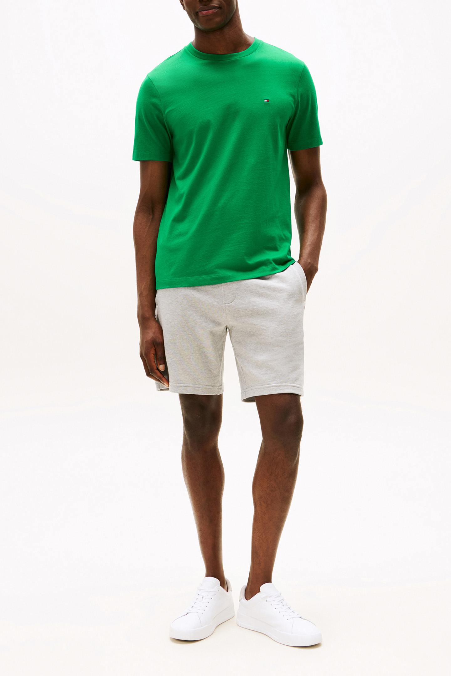 ESS SEASONAL REG FIT T-SHIRT IN OLYMPIC GREEN 2