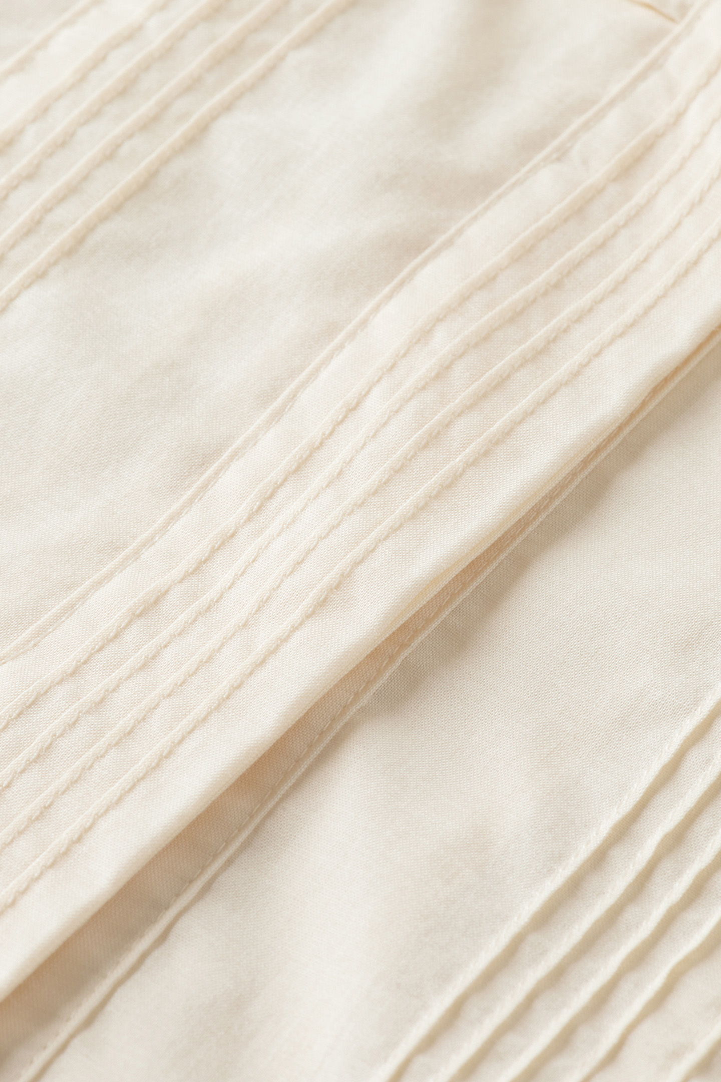 SLEEVELESS RUFFLE SHIRT SOFT ICE 8