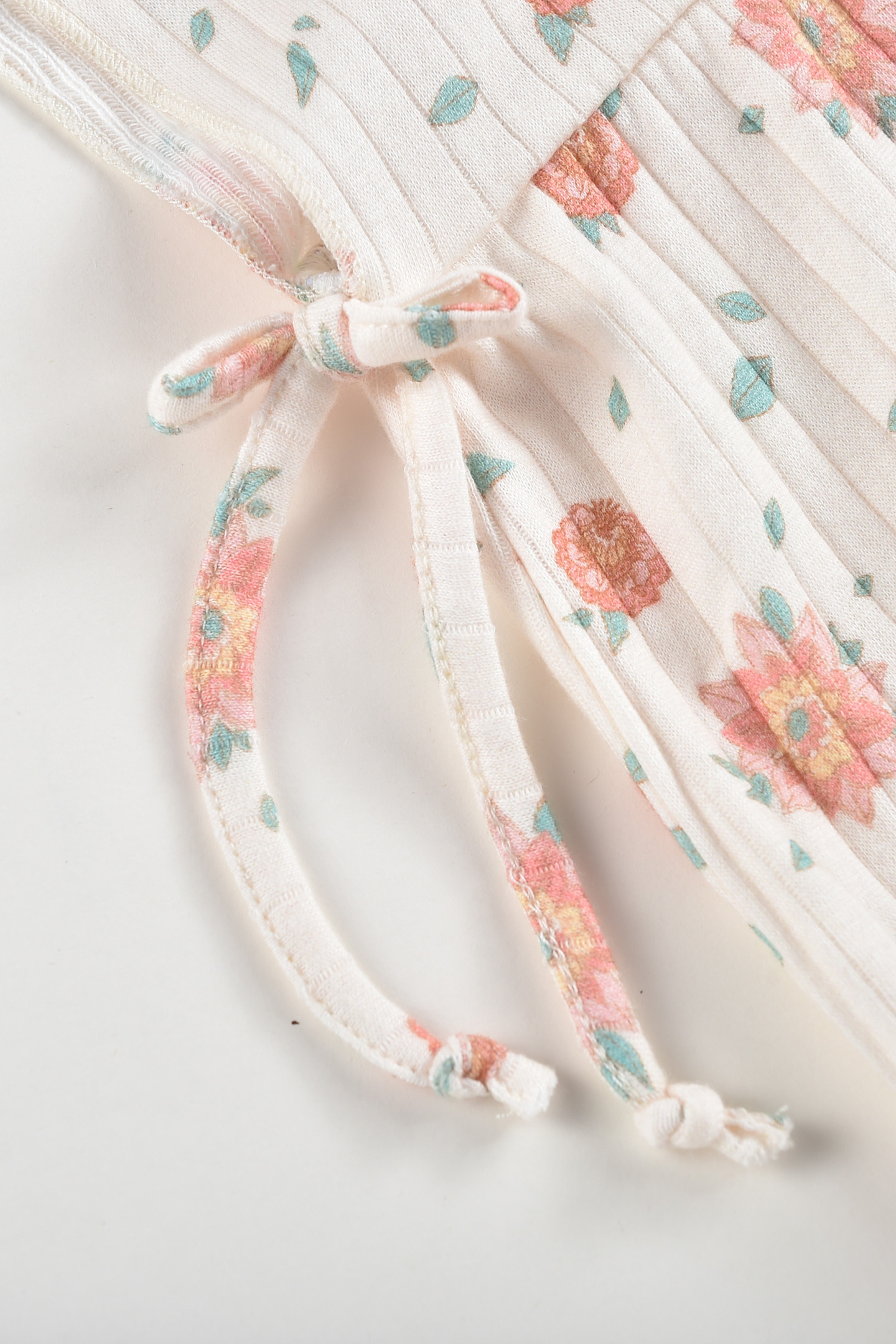 TOP ANGIKA OFF-WHITE FLOWERS 9