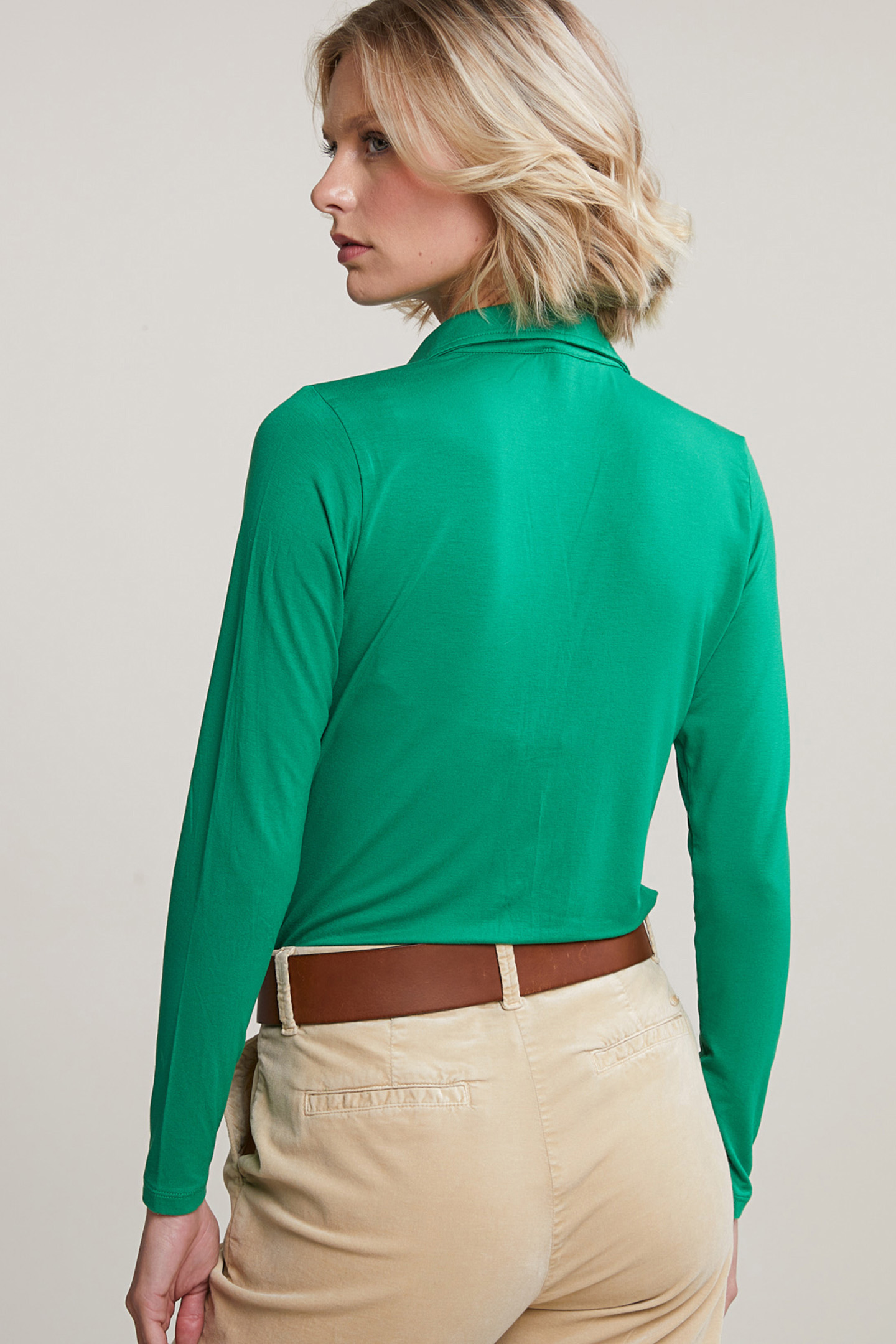 GREEN BUTTONED V-NECK T-SHIRT 2