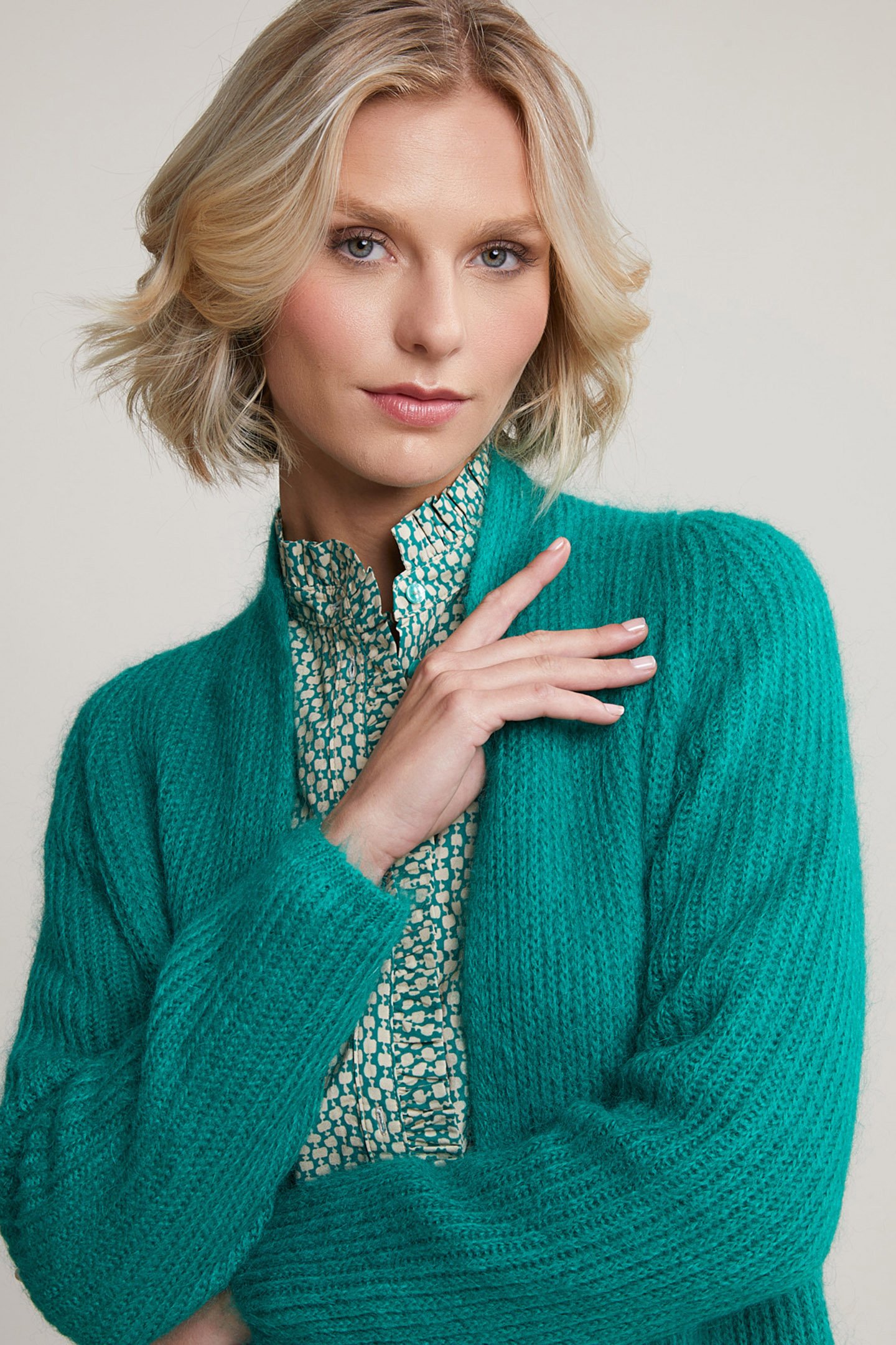 GREEN LONG CARDIGAN LONG SLEEVES 4