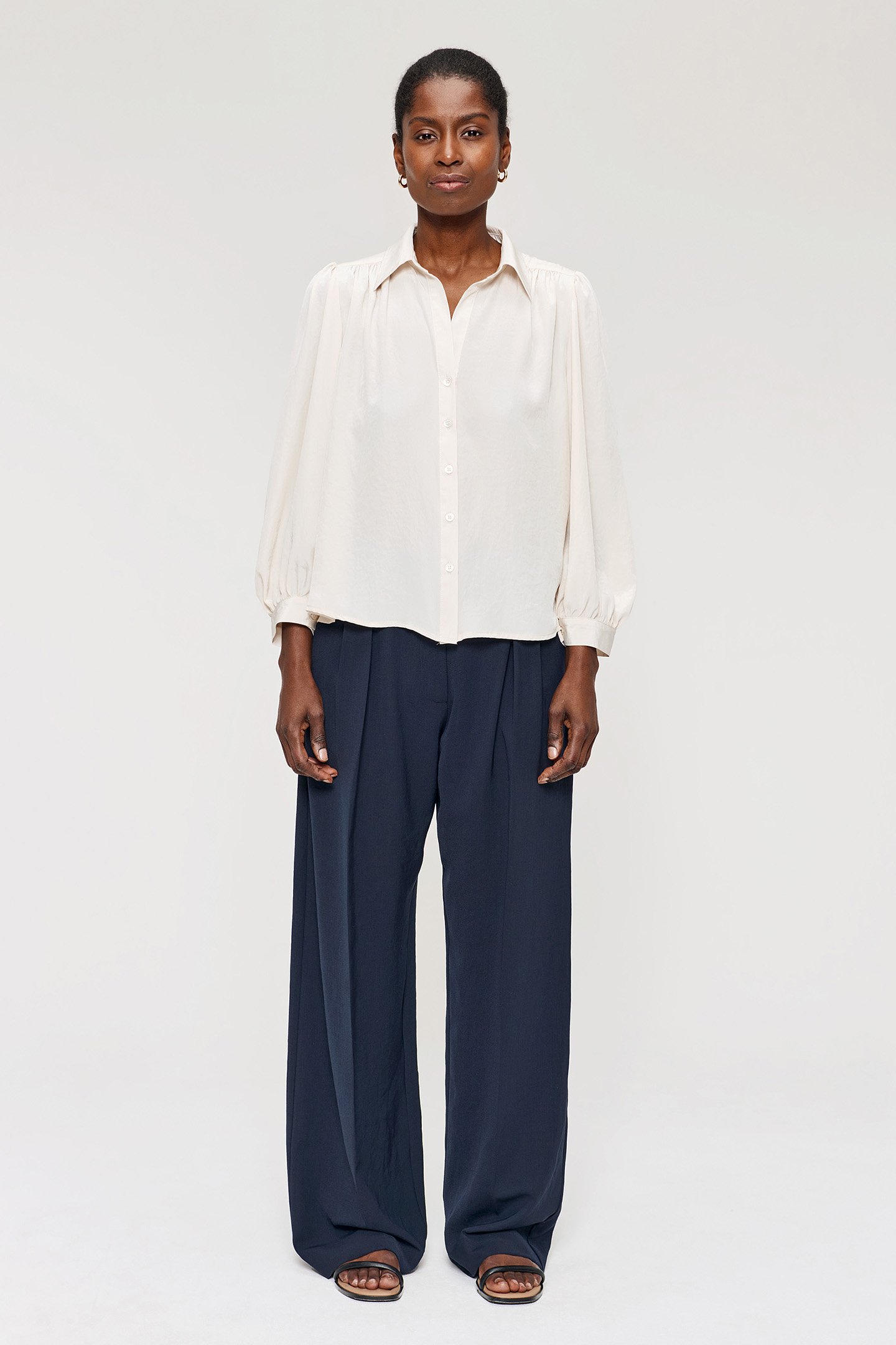 TECHNOSILK FLOWY BLOUSE OFF WHITE by Zenggi