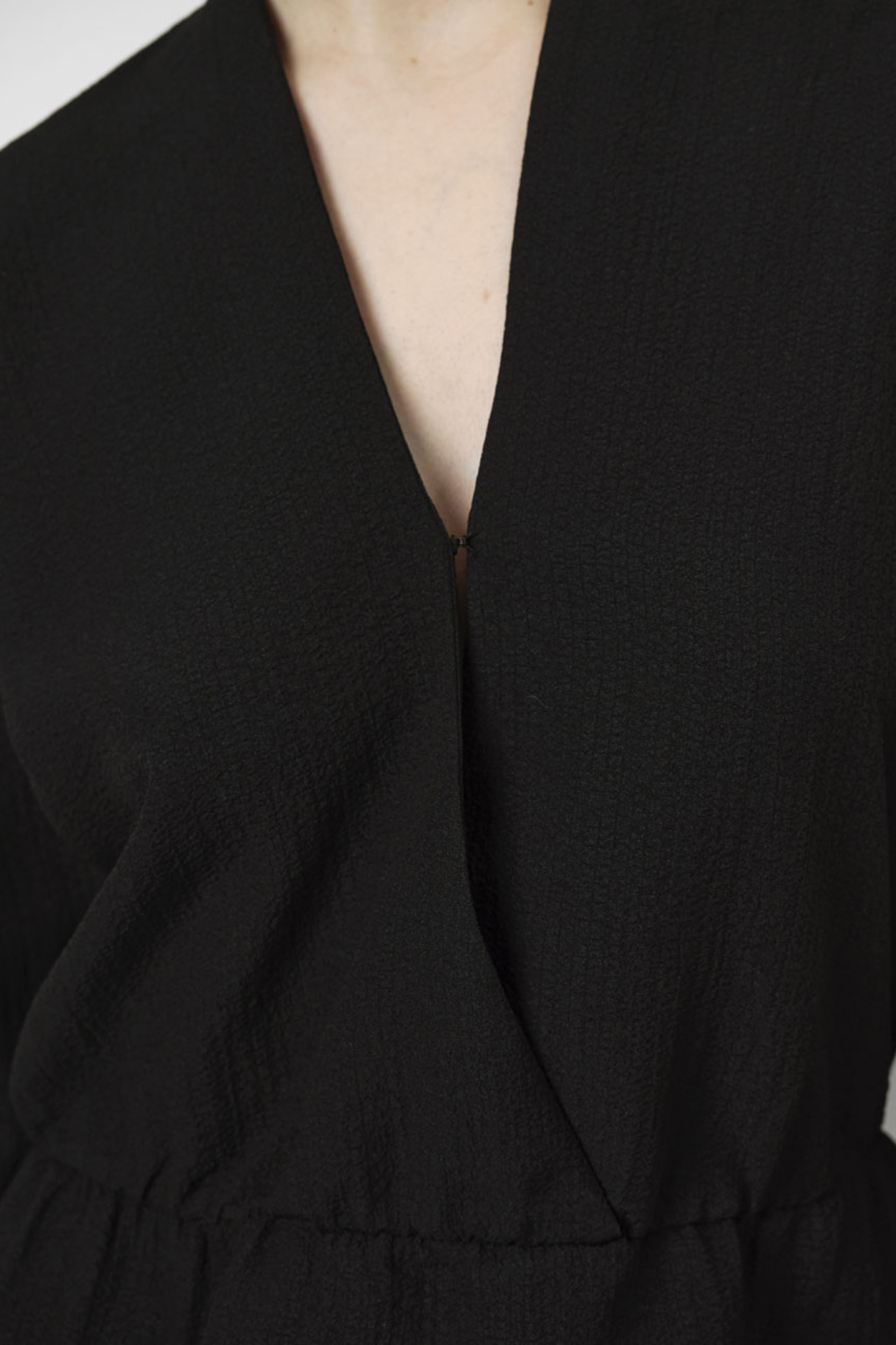 TRINITY PLEATED TOP RAVEN 5