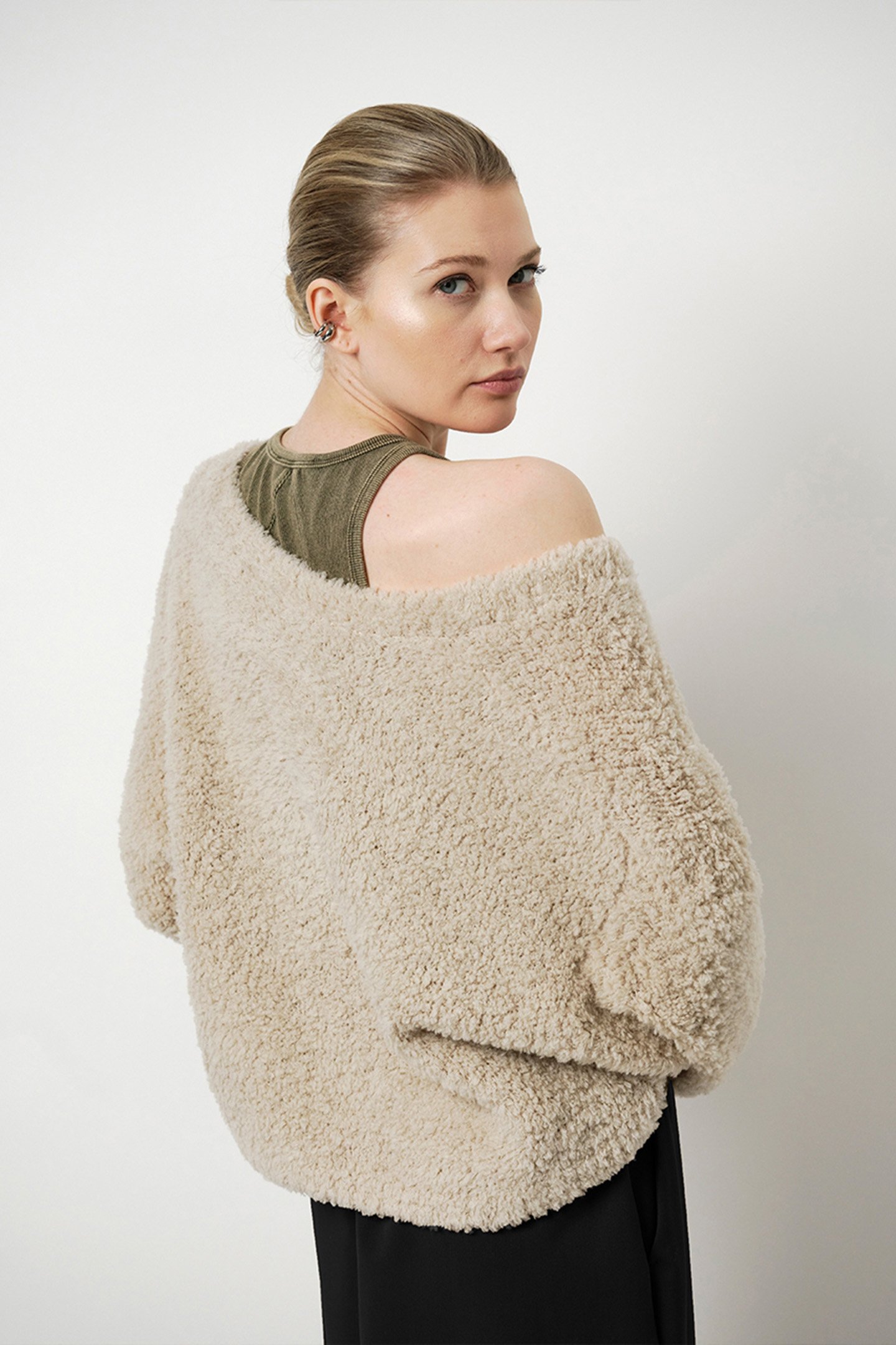 MONOGRAM OIL WASH TANKTOP OLIVE VINE 3