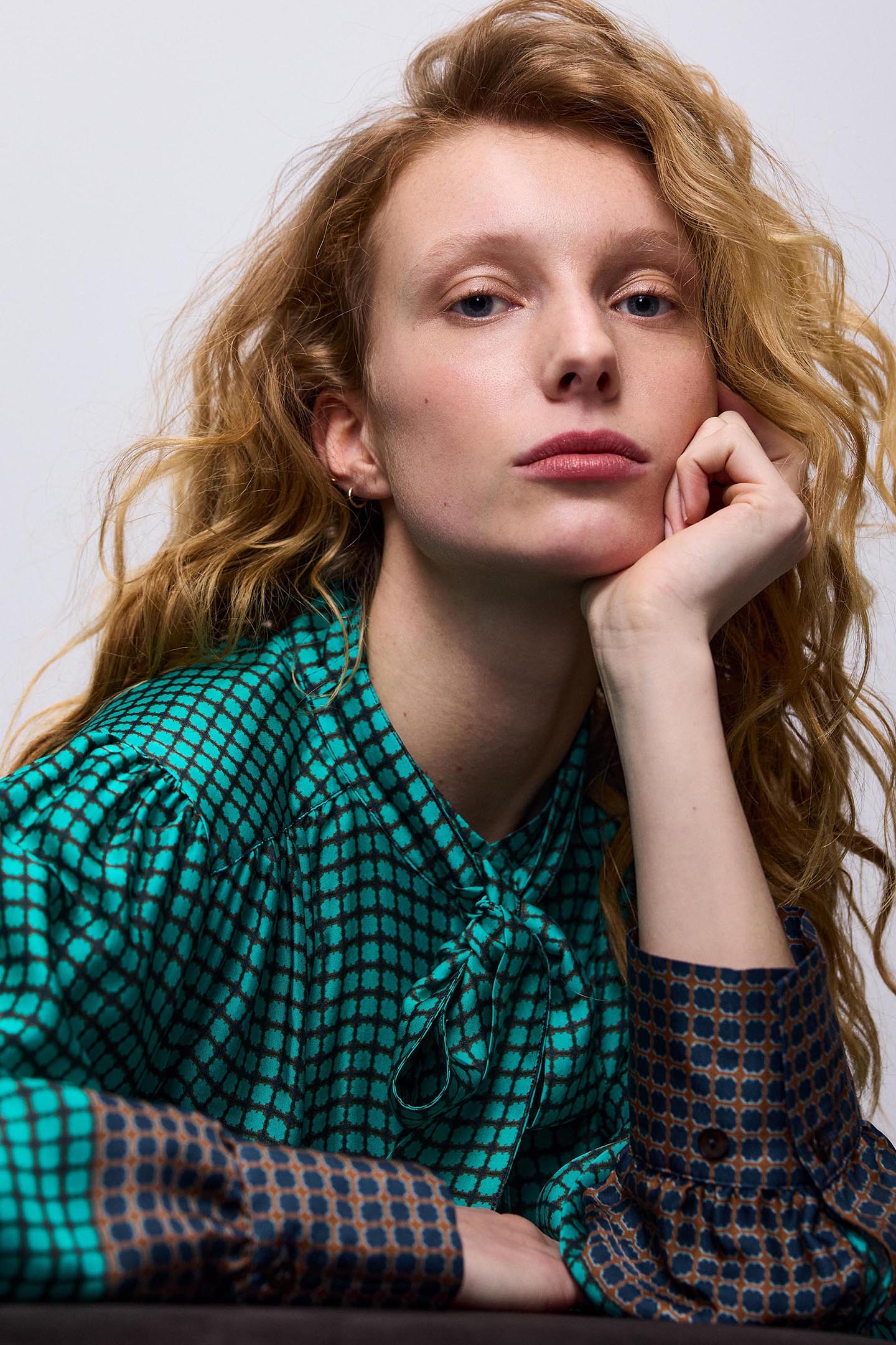 BLOUSE BORDER PRINT PEACOCK 4