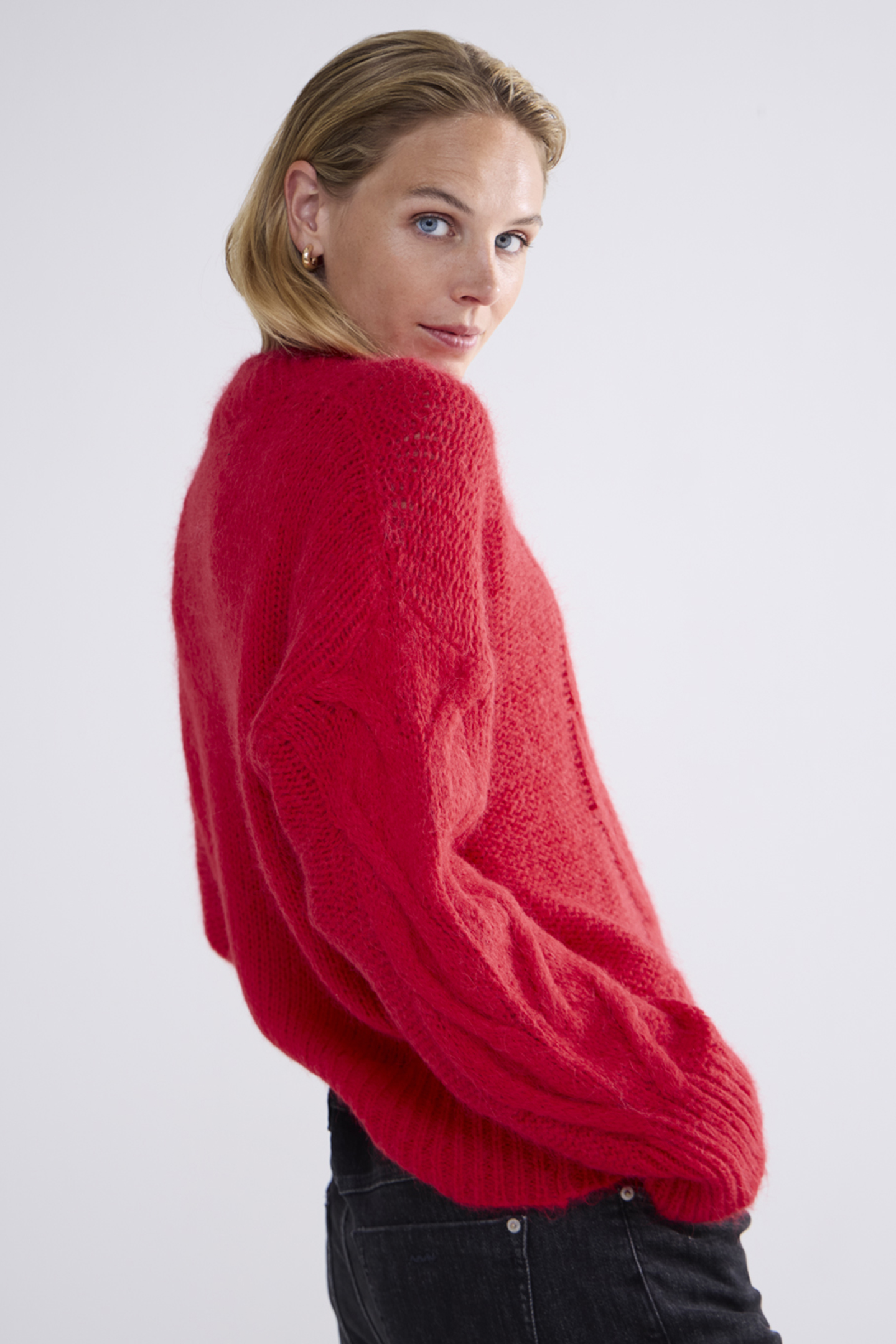 SWEATER BIG CABLE KNIT TRUE RED 4