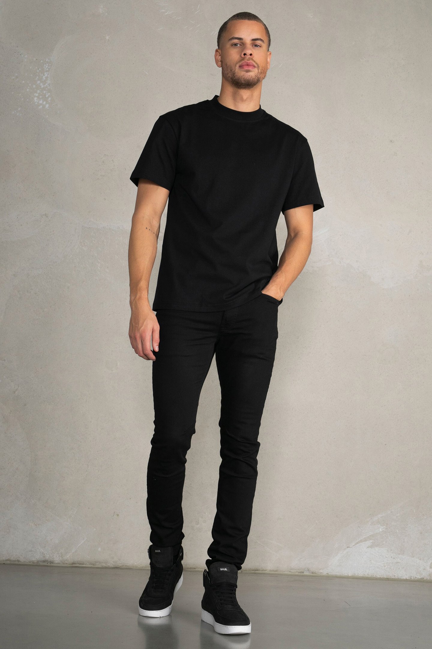BLANKS BOX T-SHIRT JET BLACK 3