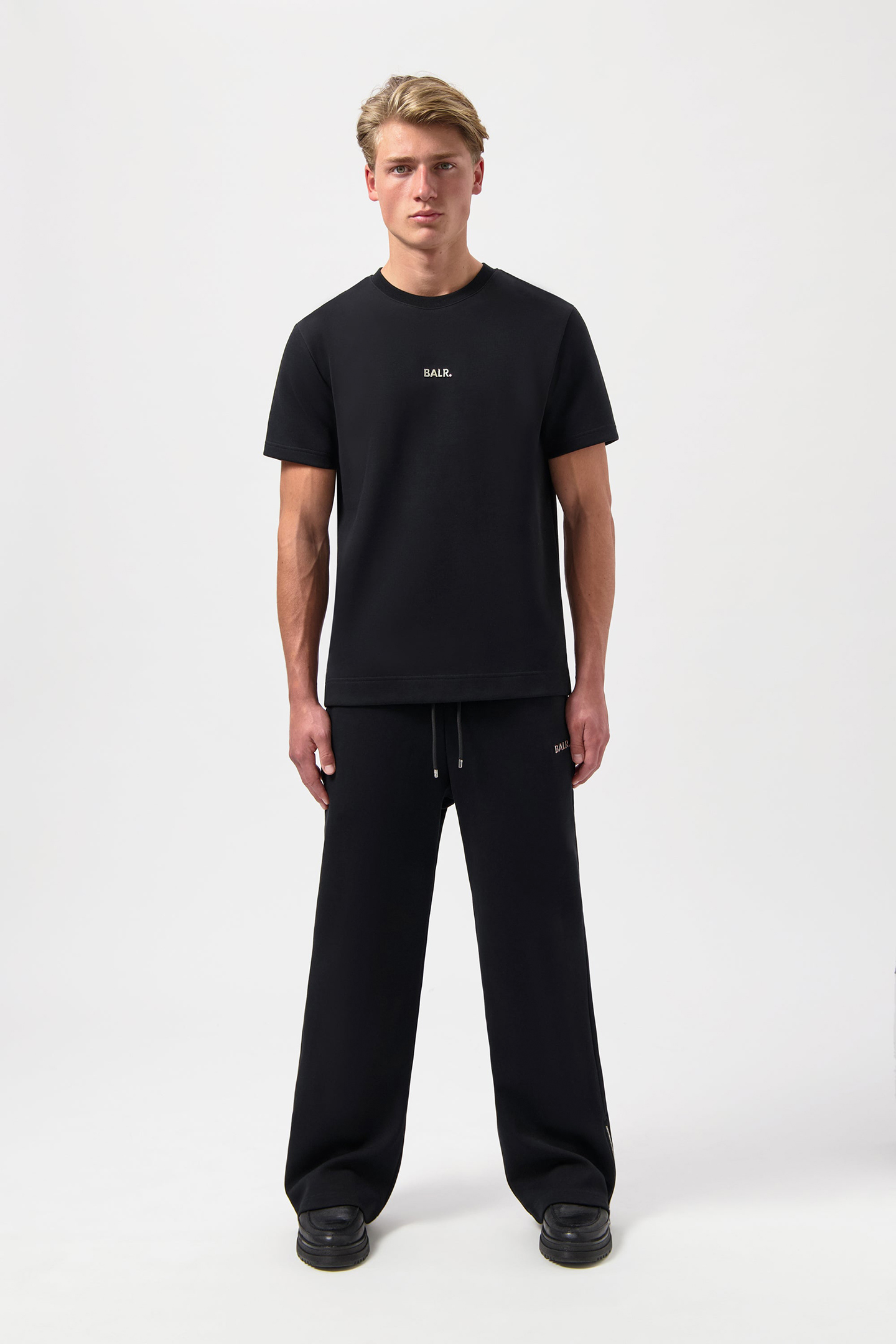 Q-SERIES REGULAR FIT T-SHIRT JET BLACK 2