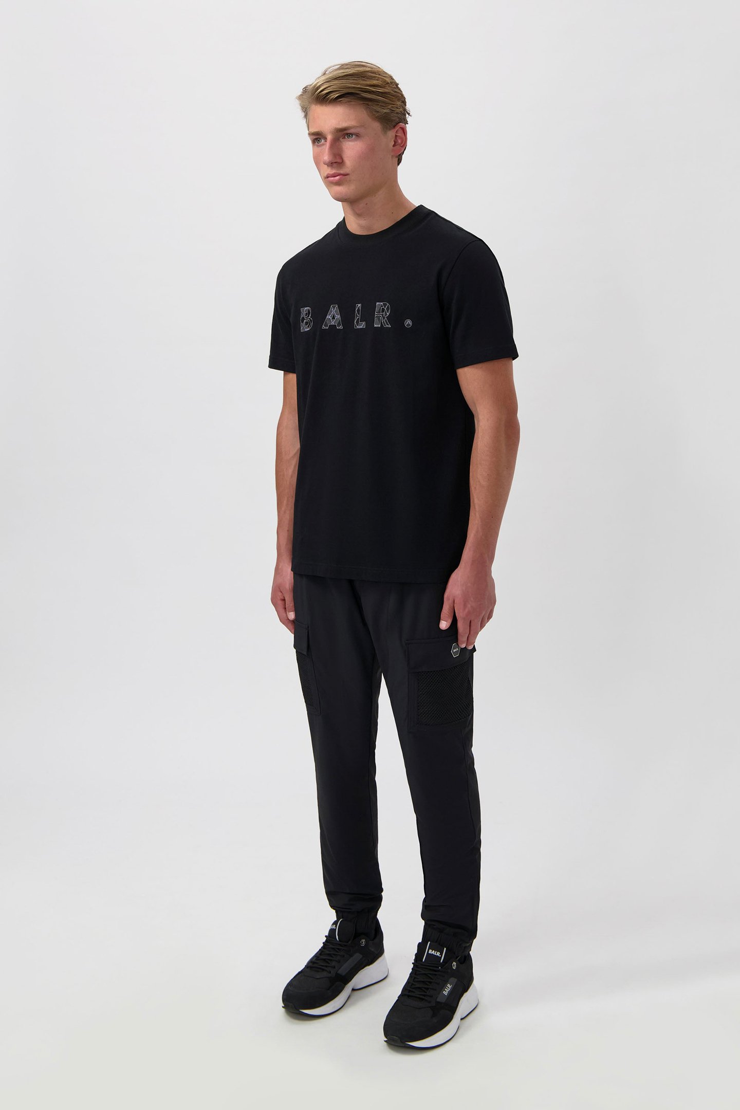 BALR. MONOGRAM EMBRO T-SHIRT JET BLACK/PHANTOM 5
