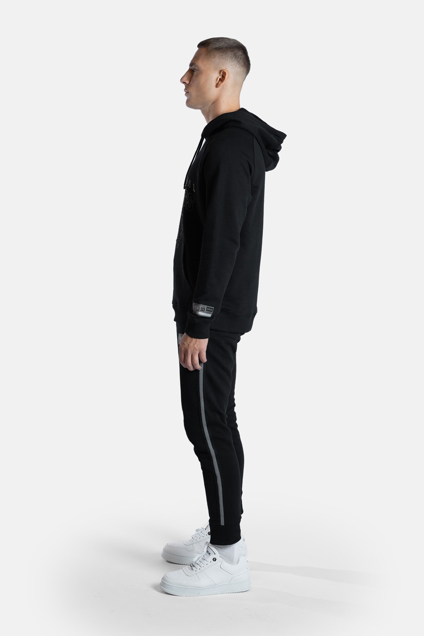 NFL X BALR. HOODIE JET BLACK 5