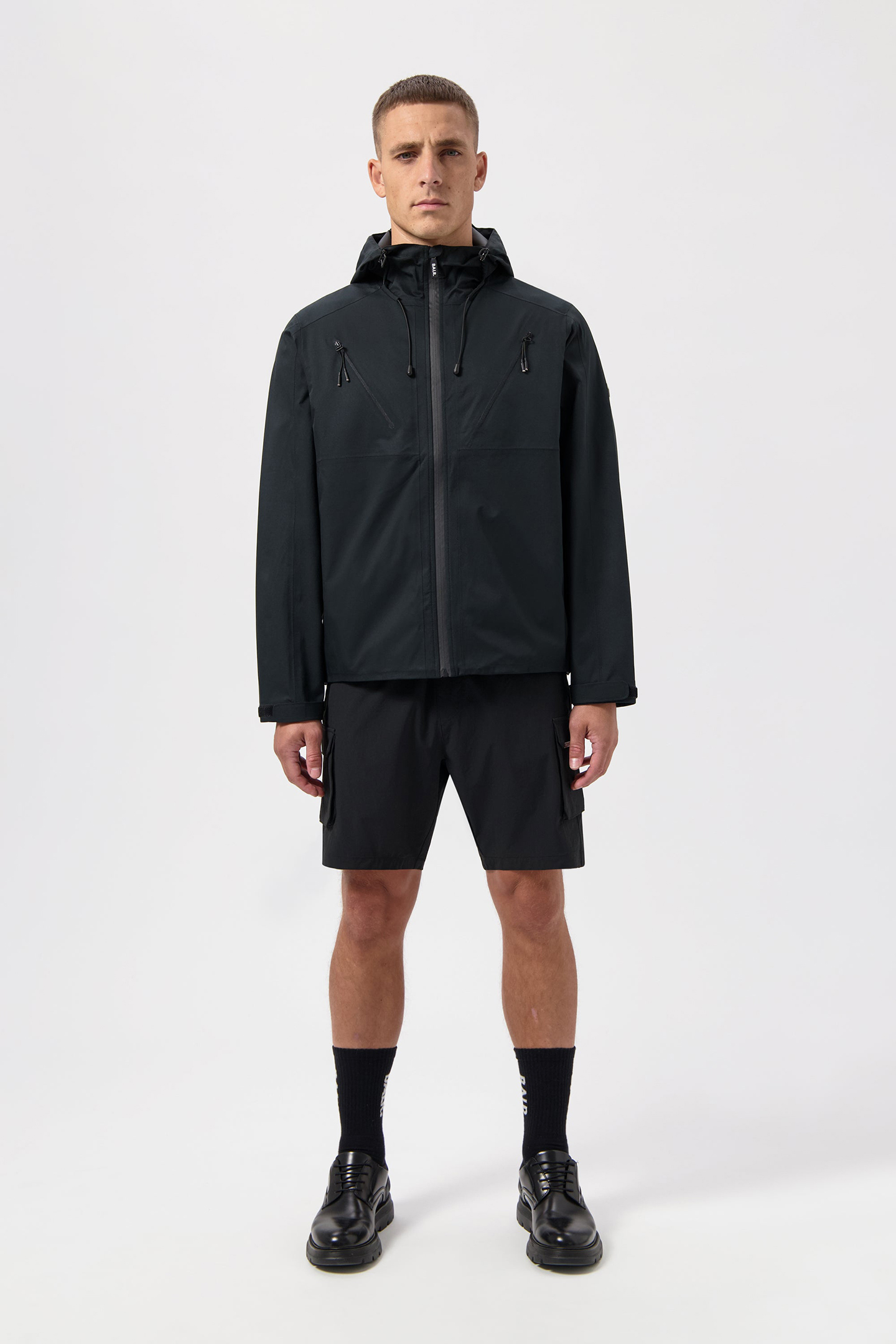 HEX BADGE RAIN JACKET JET BLACK 1