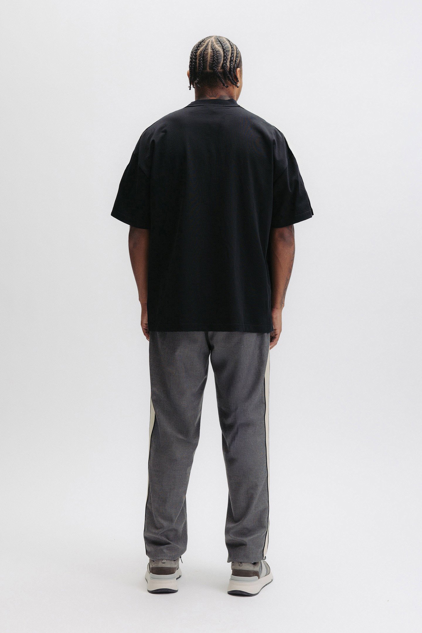 KAREEM BOX T-SHIRT JET BLACK 2