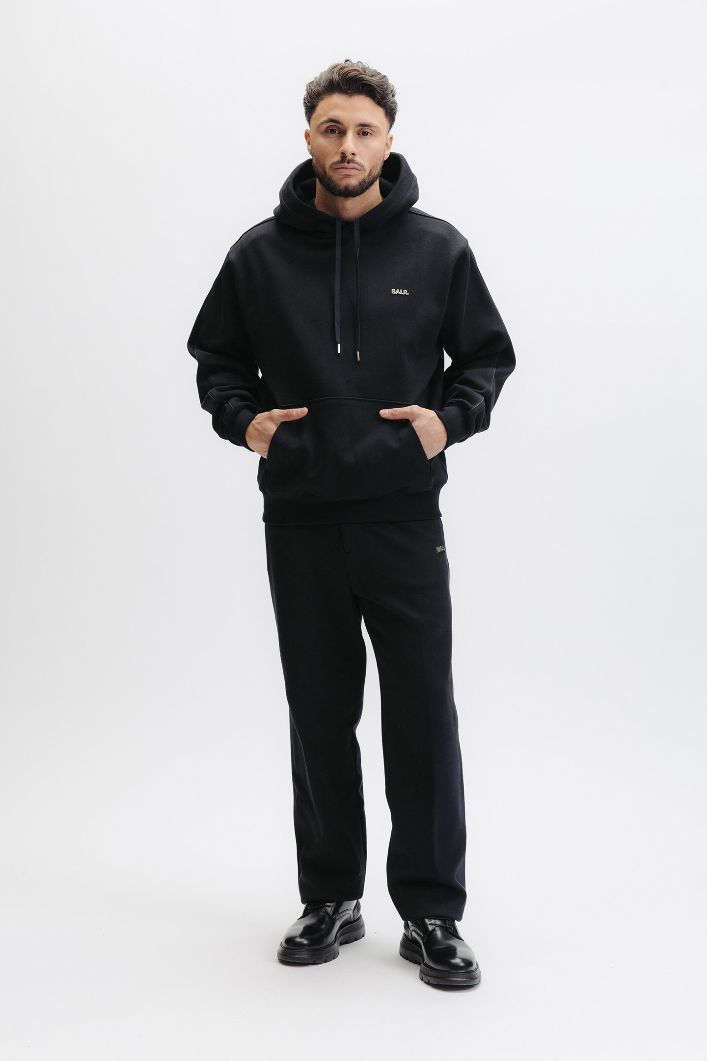 Q SERIES HOODIE JET BLACK 3