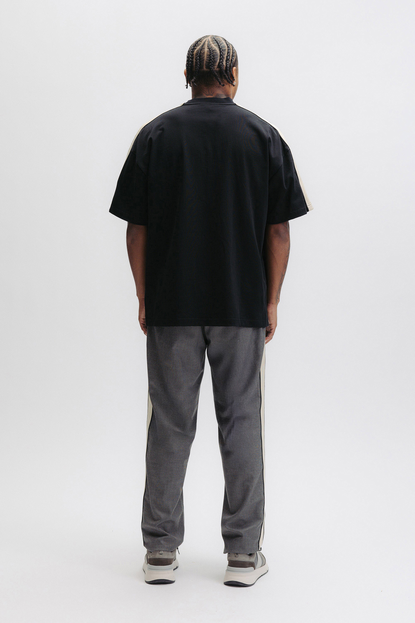 TAPE BOX T-SHIRT JET BLACK 2