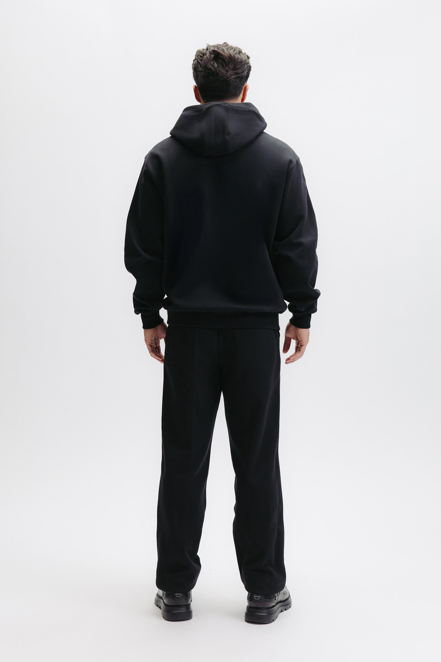 Q SERIES ZIP THROUGH HOODIE JET BLACK 2