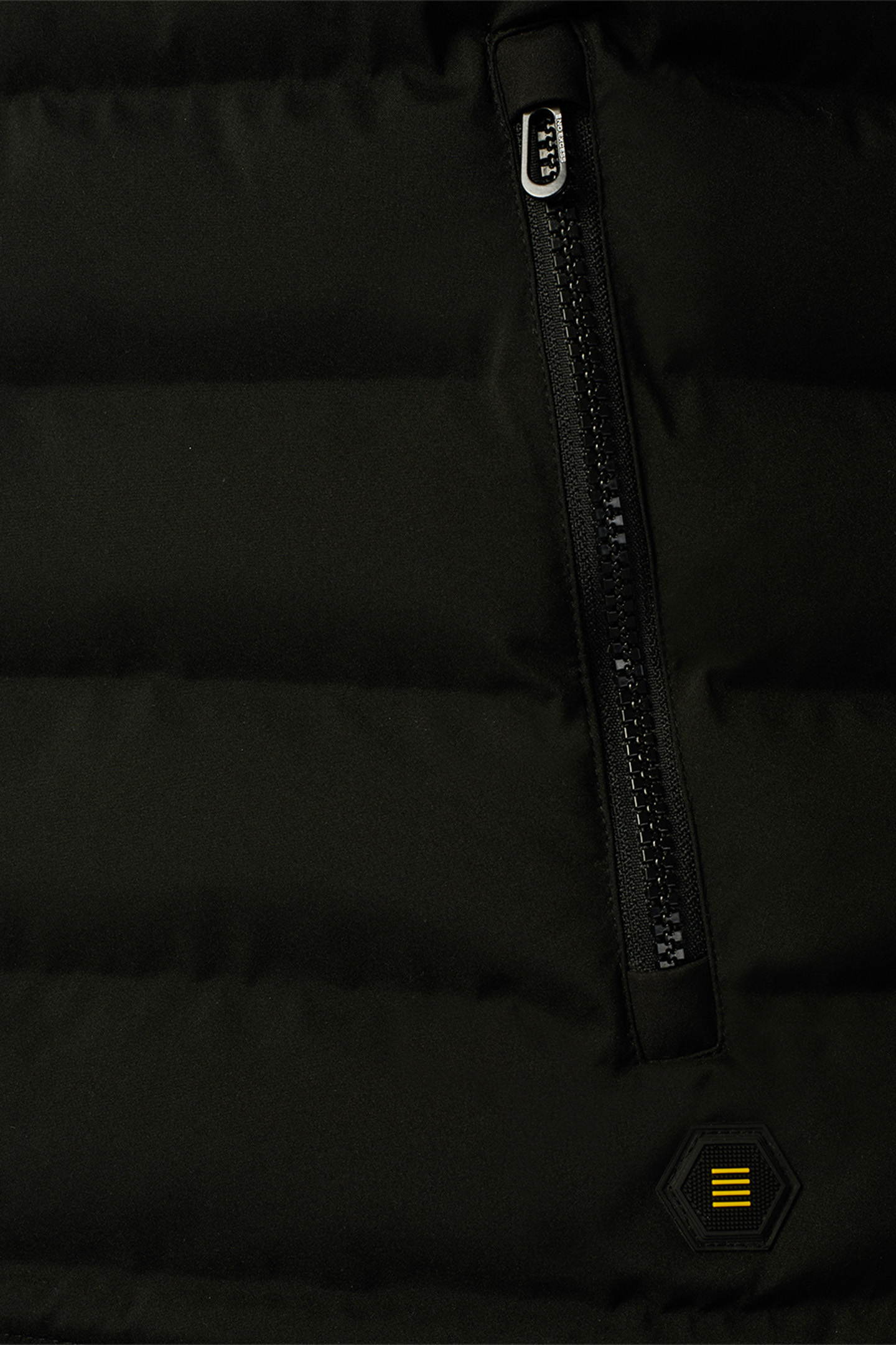 BODYWARMER SEALED BLACK 7